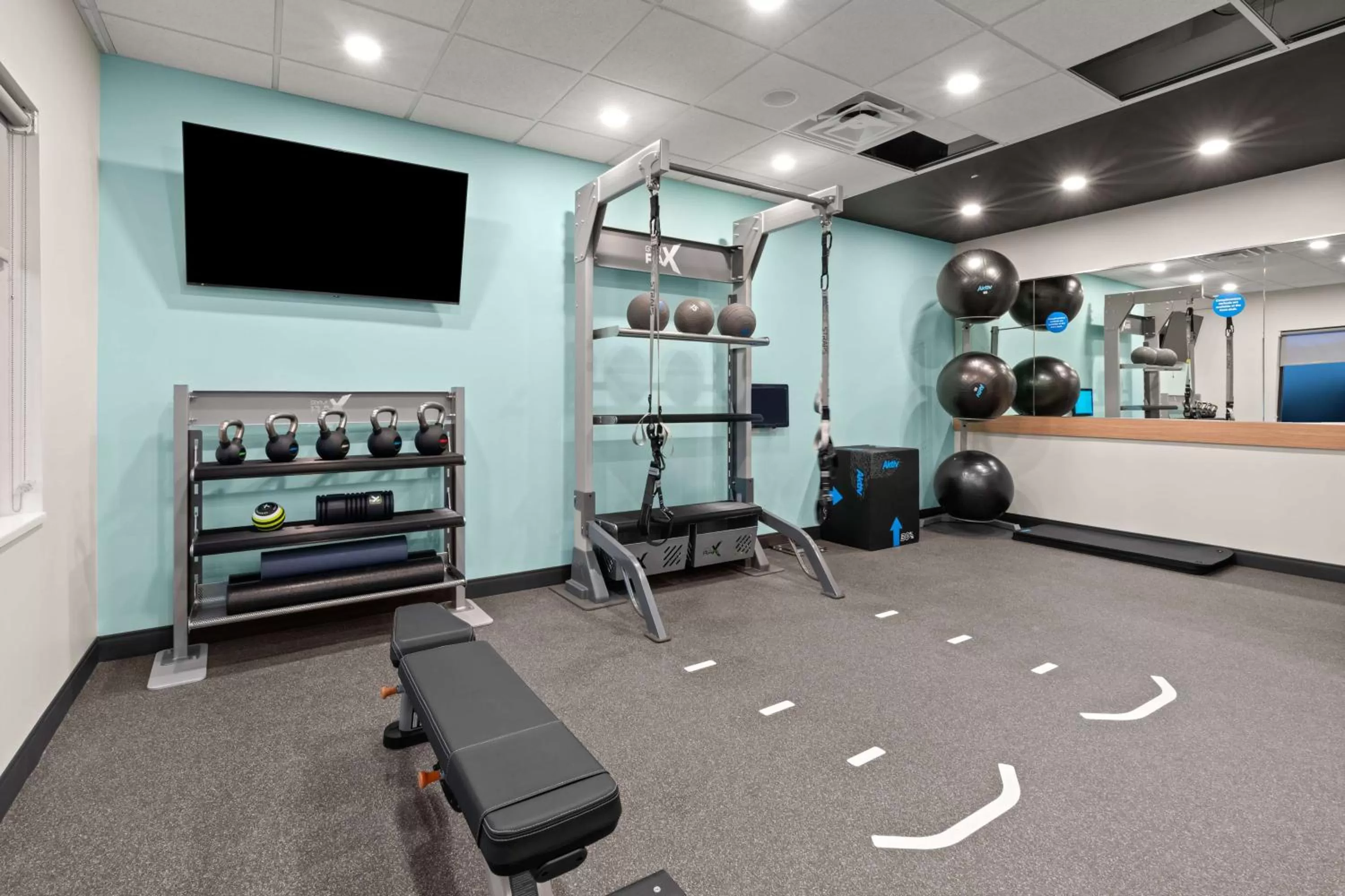Fitness centre/facilities in Tru By Hilton Portland Airport, Or