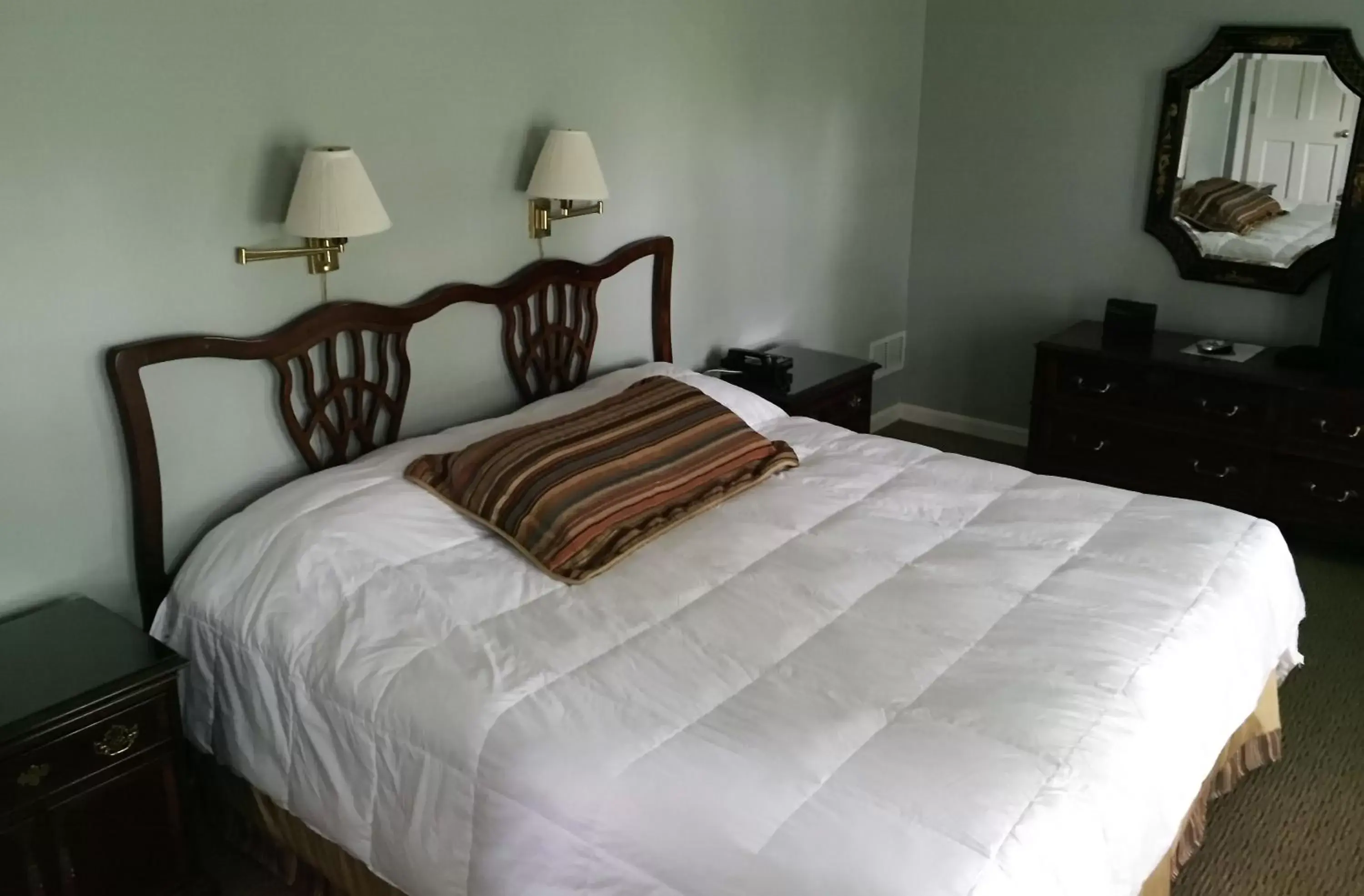 Bed, Room Photo in Century Suites Hotel