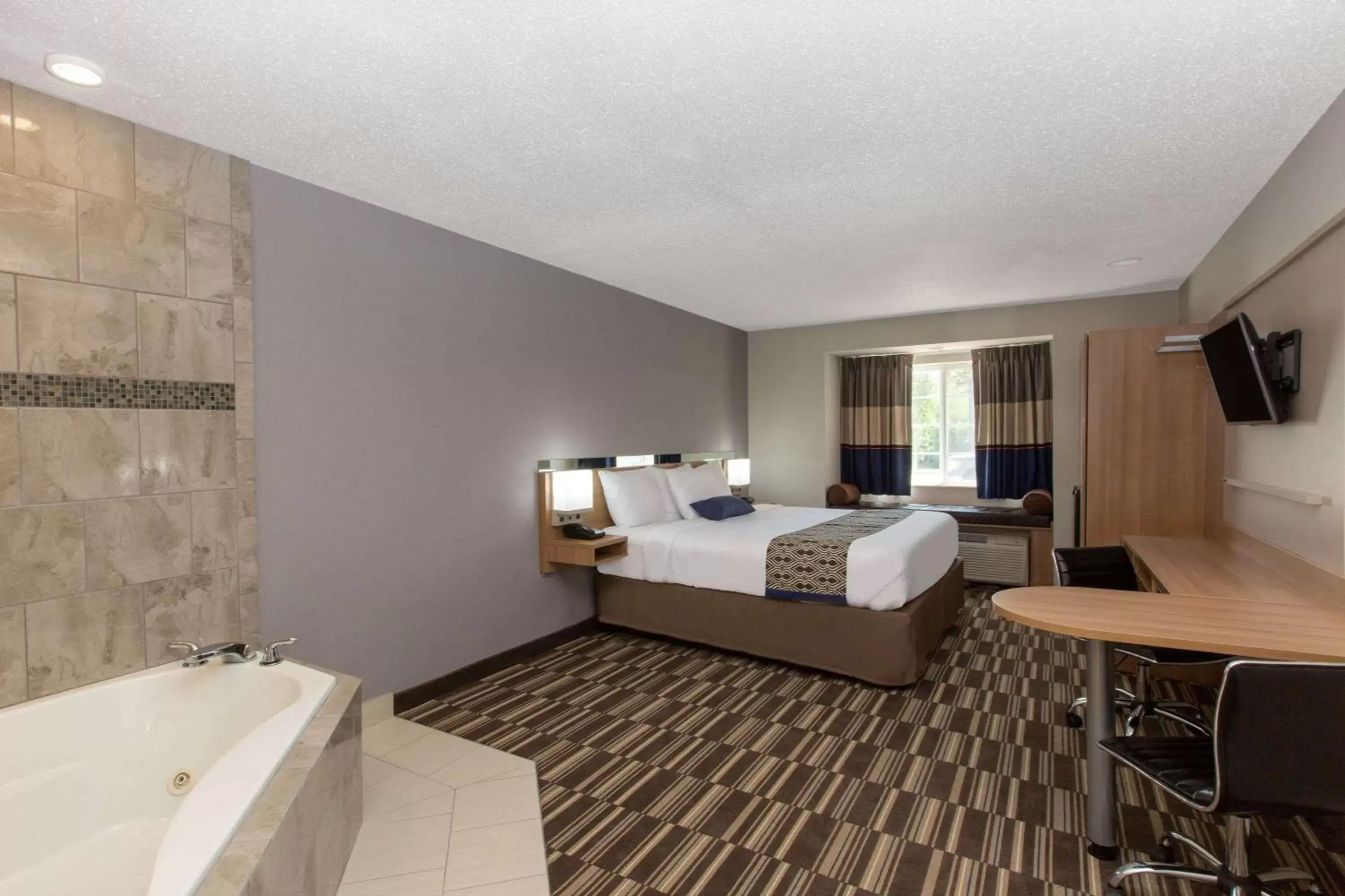Photo of the whole room in Microtel Inn & Suites by Wyndham Augusta/Riverwatch