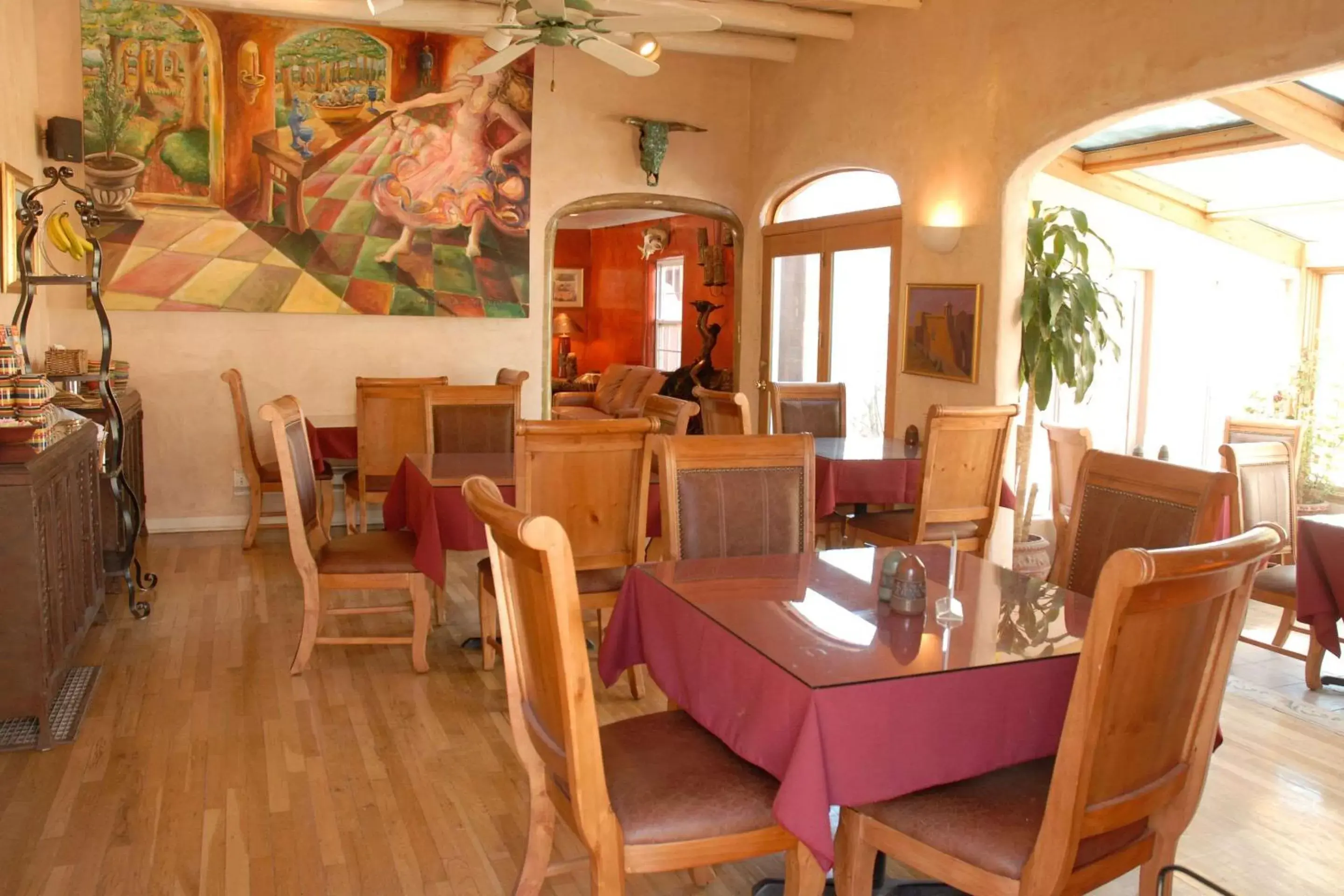 Restaurant/Places to Eat in Casas de Suenos Old Town Historic Inn, Ascend Hotel Collection