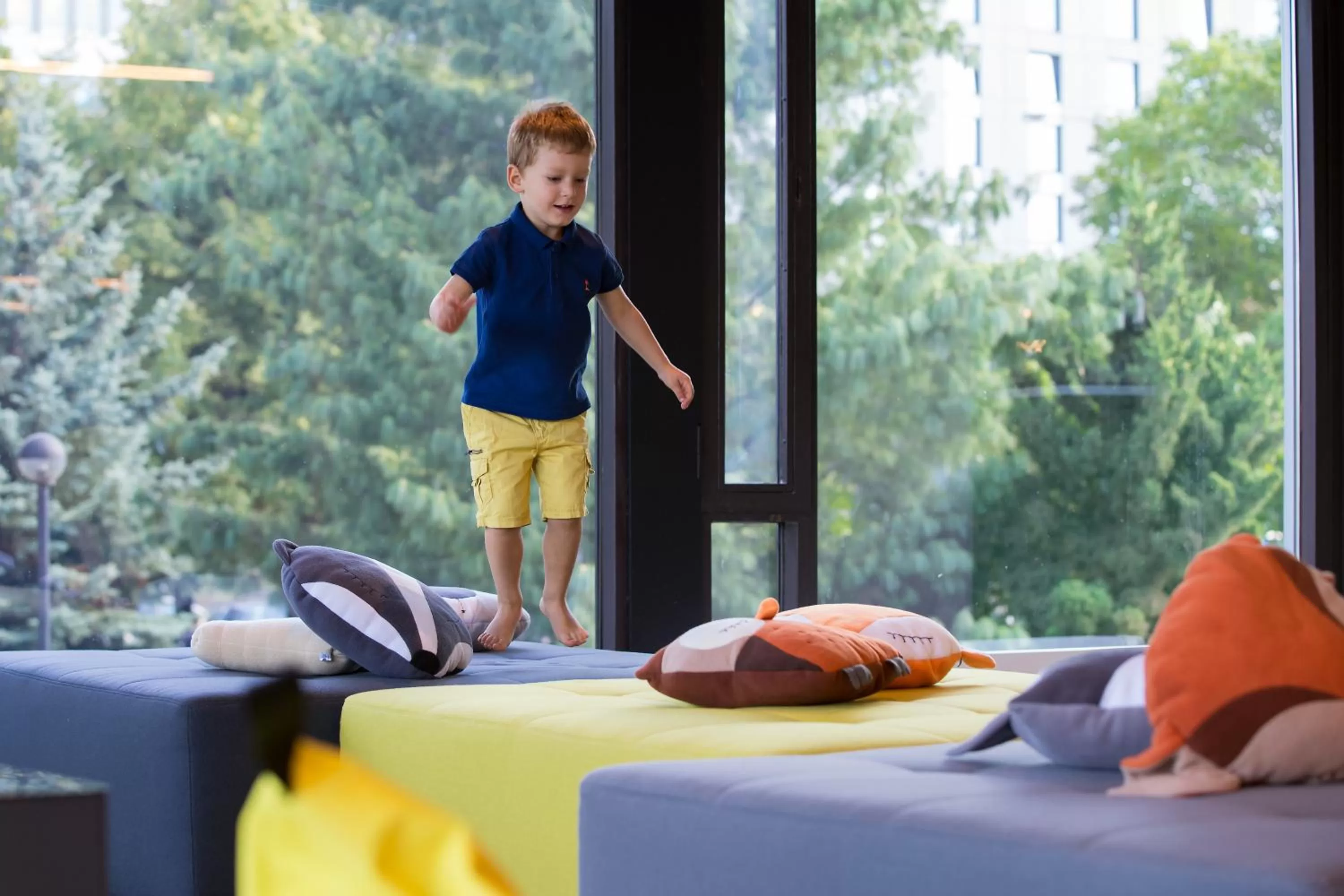 young children, Bed in Novotel Wrocław Centrum