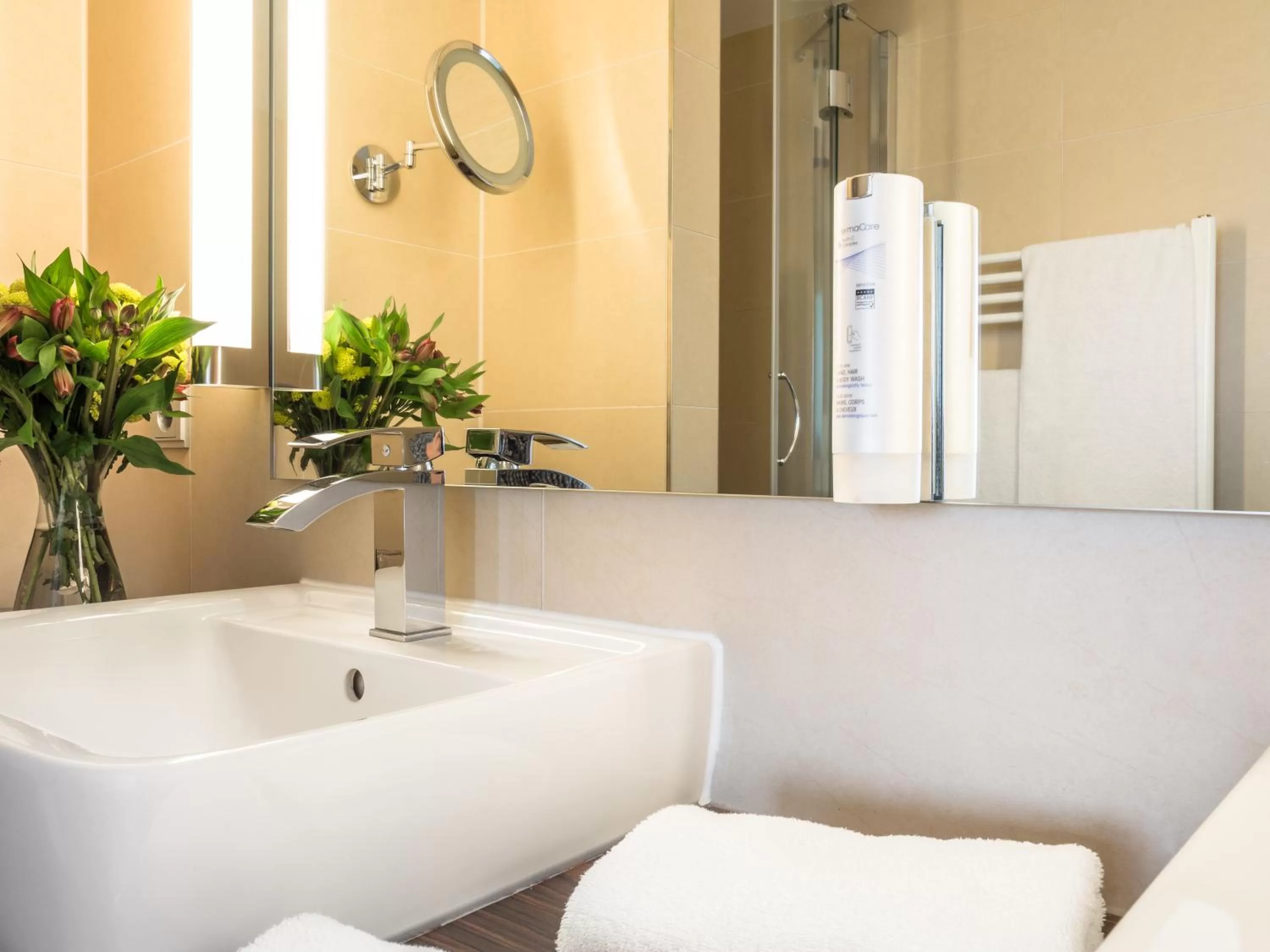 Bathroom in Hotel an der Oper