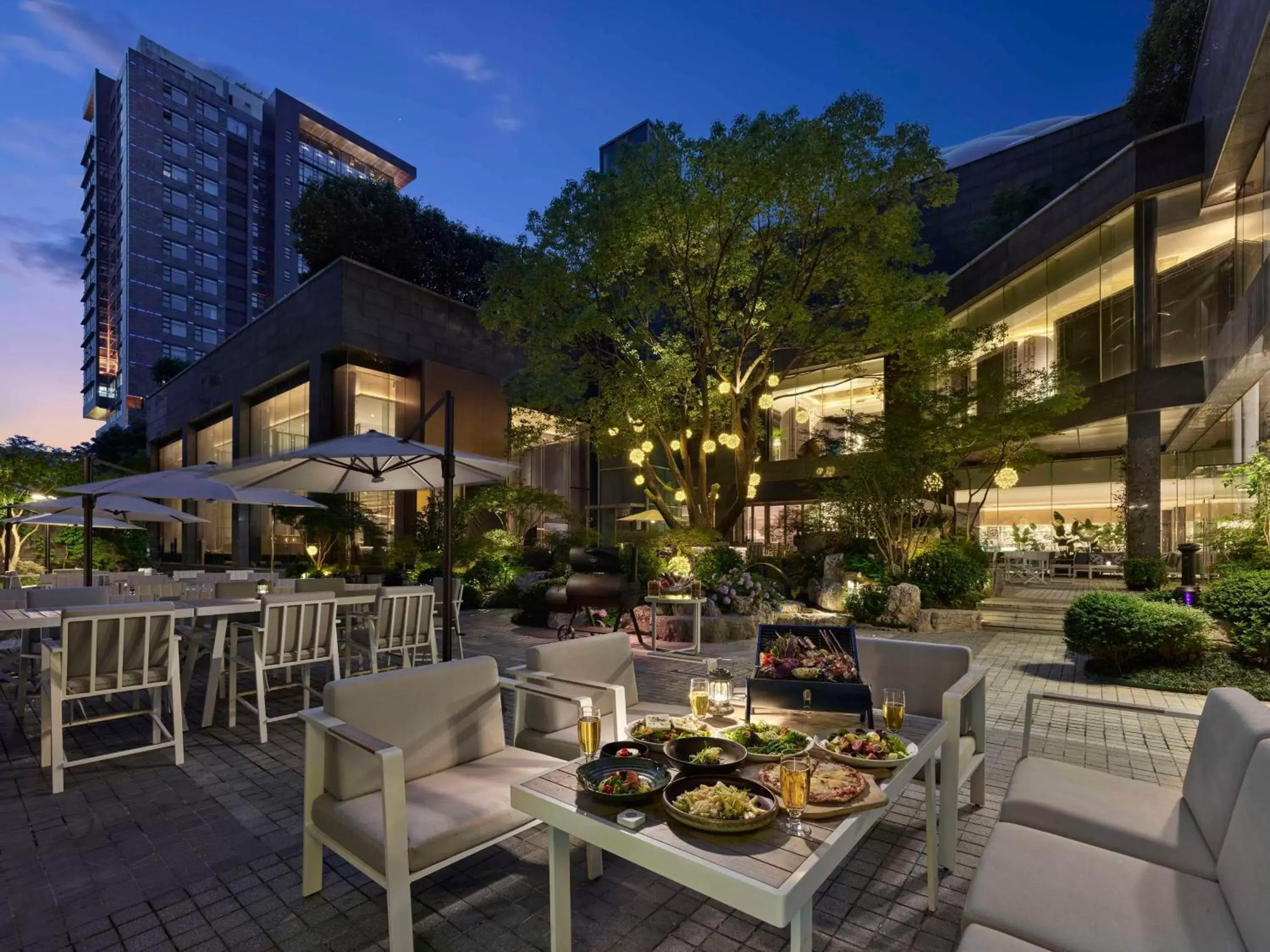 Restaurant/places to eat in Hilton Shanghai Hongqiao Restaurant/places to eat in Hilton Shanghai Hongqiao
