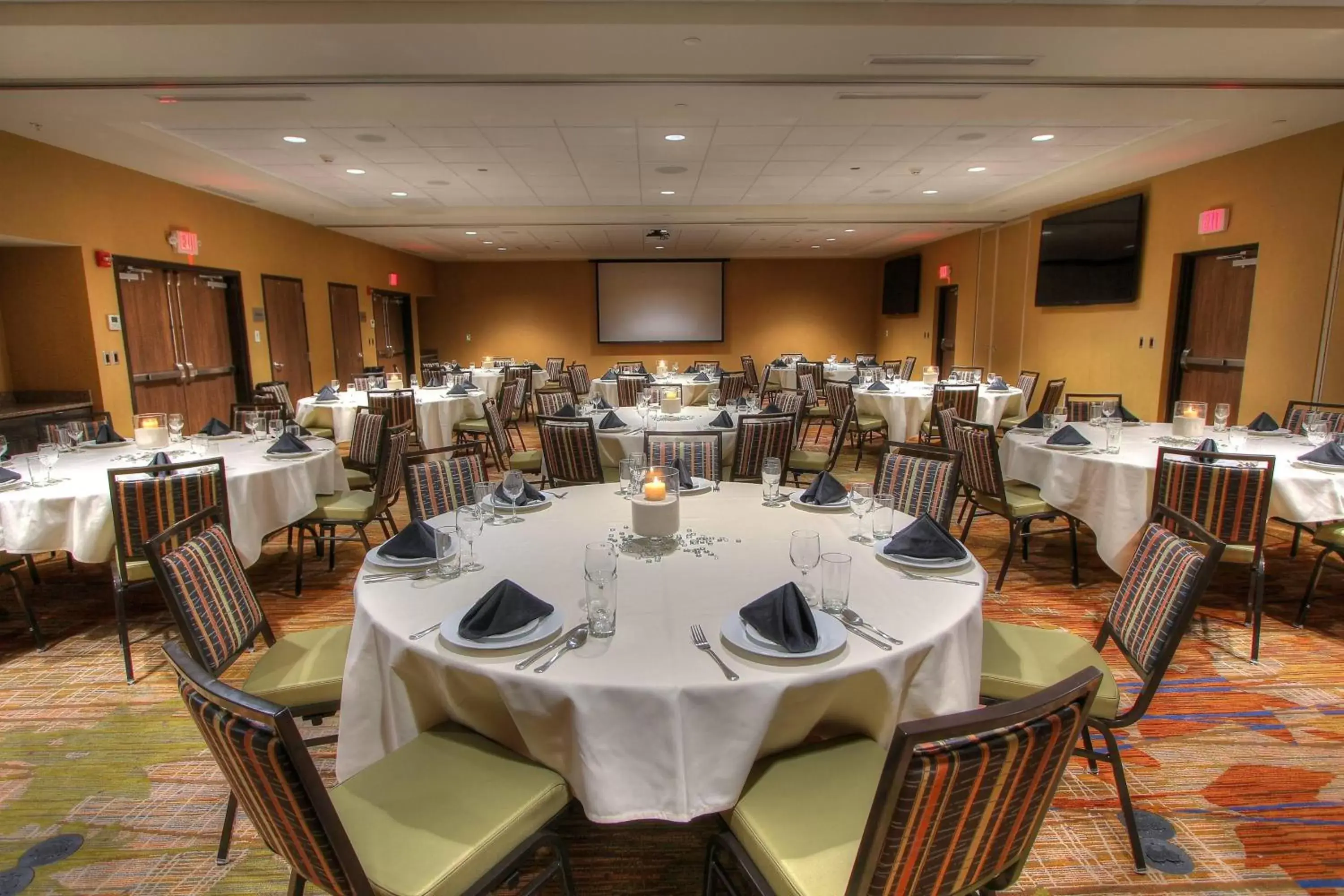 Meeting/conference room, Restaurant/Places to Eat in Courtyard by Marriott Gatlinburg Downtown