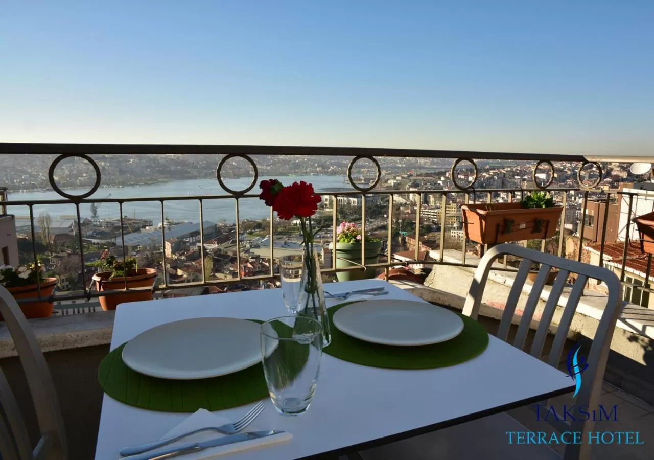 Nearby landmark, Restaurant/Places to Eat in Taksim Terrace Hotel