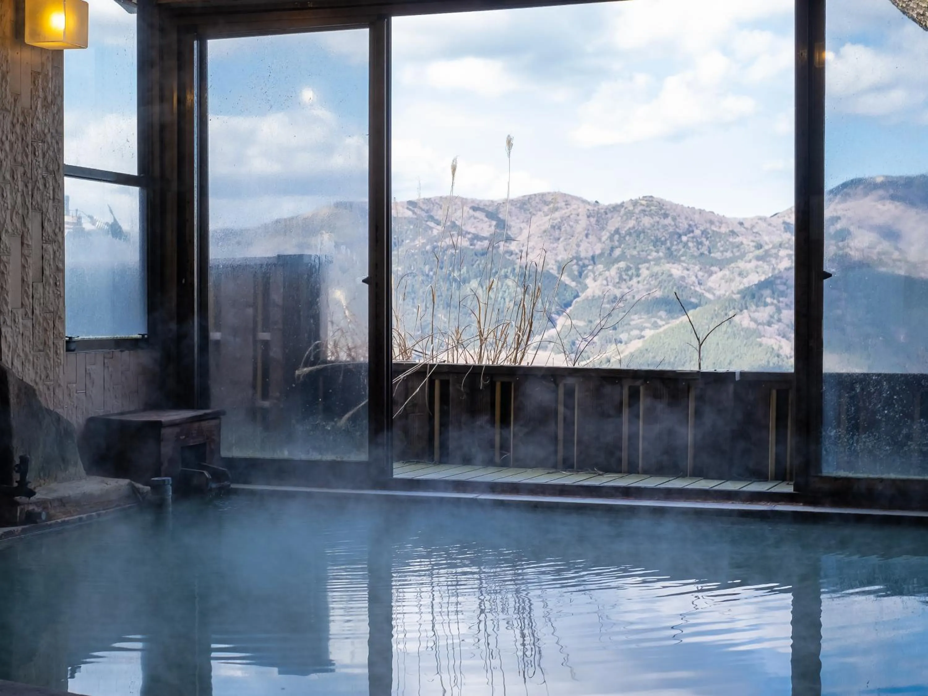 Hot Spring Bath in Shirayunoyado Yamadaya Hakone Gora