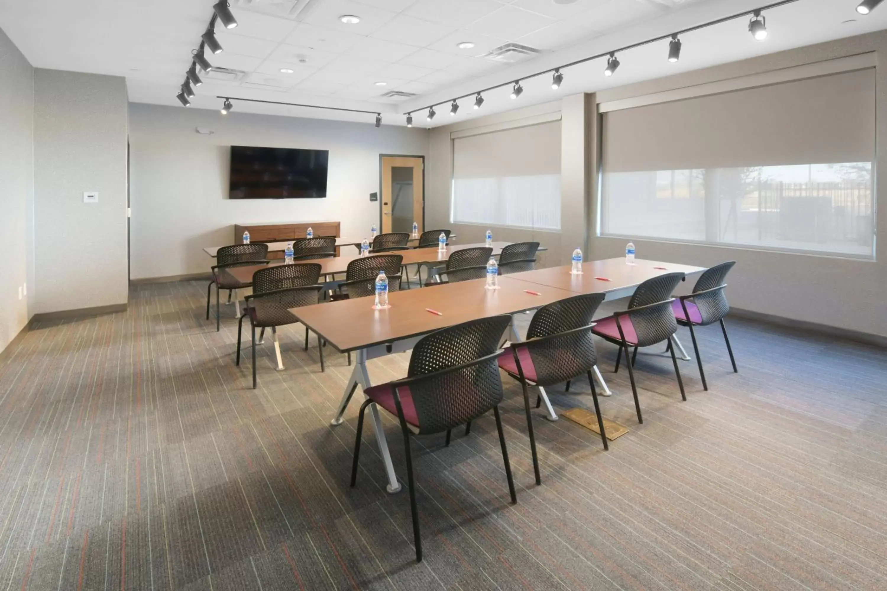 Meeting/conference room in Aloft Lubbock