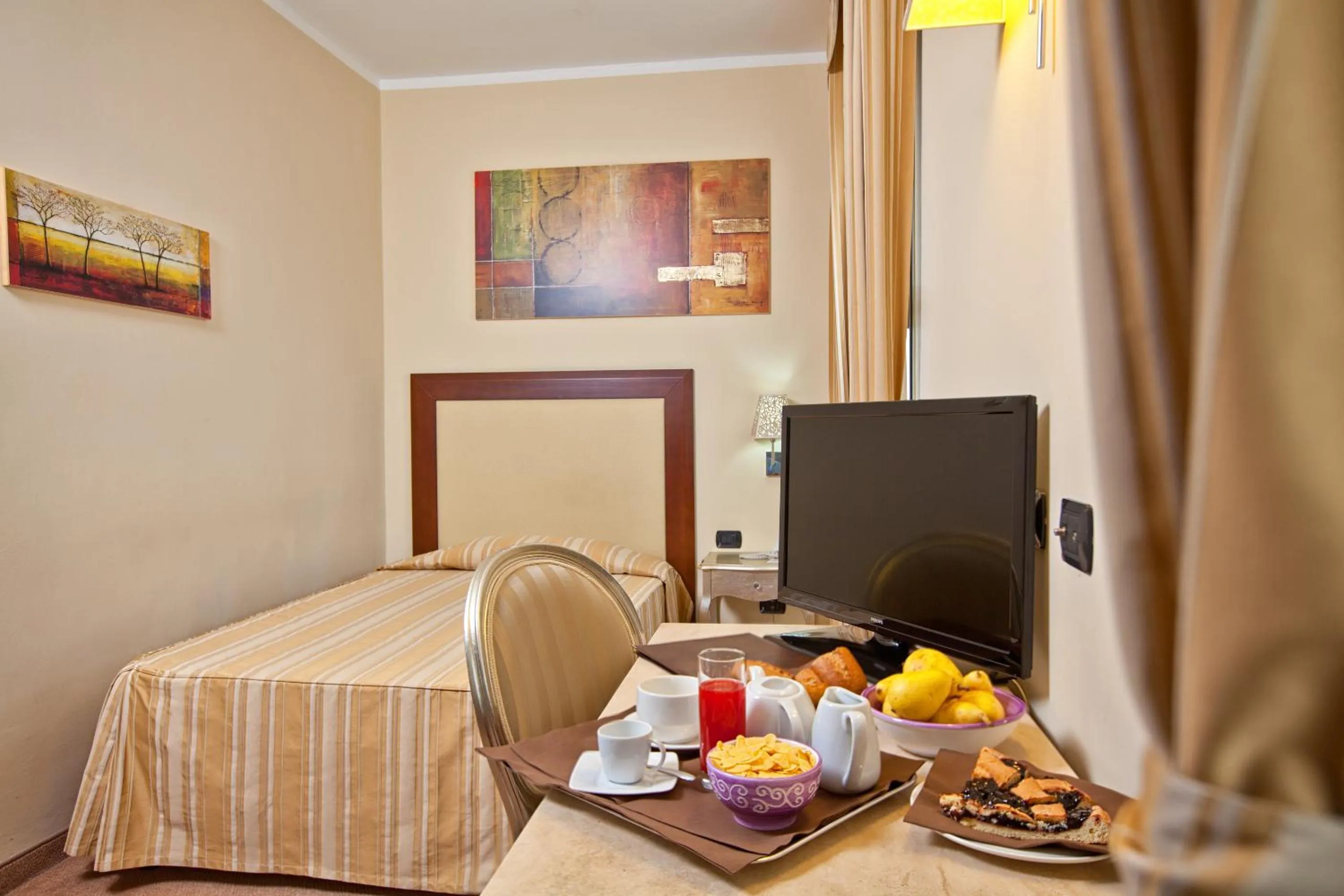 Bed in Hotel For You