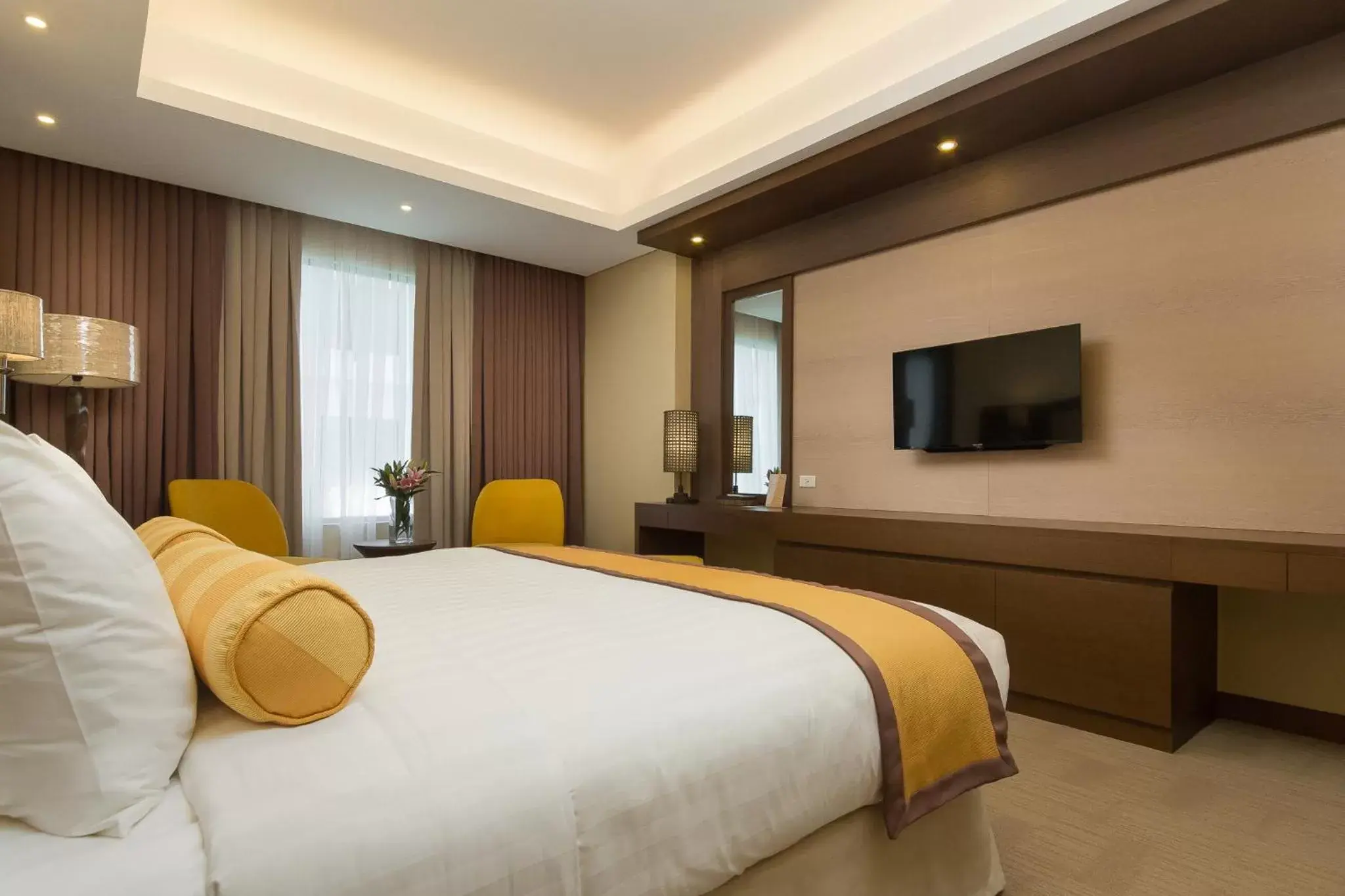 Bedroom, Bed in Maayo Hotel