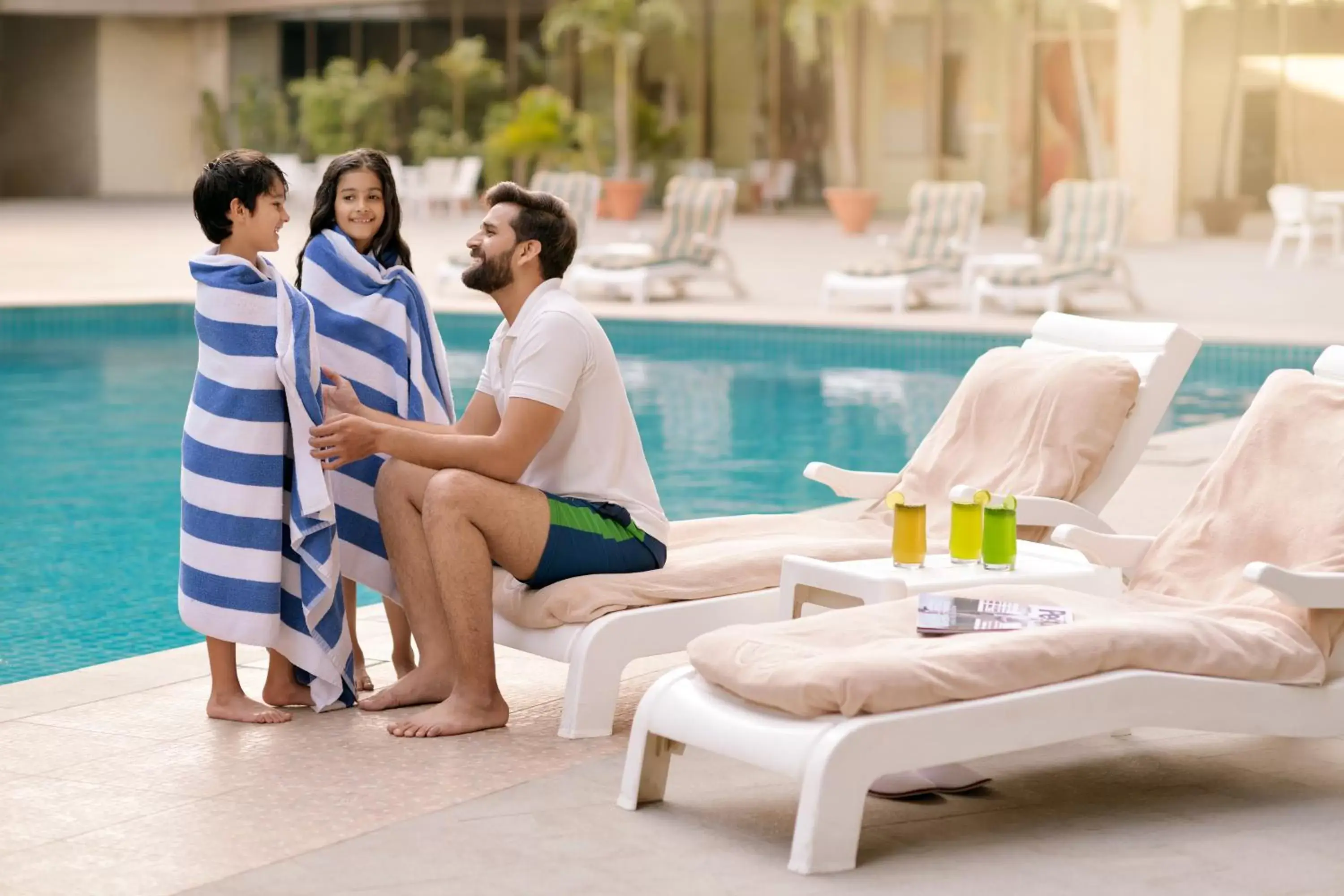 Spa and wellness centre/facilities, Swimming Pool in Mövenpick Hotel Karachi
