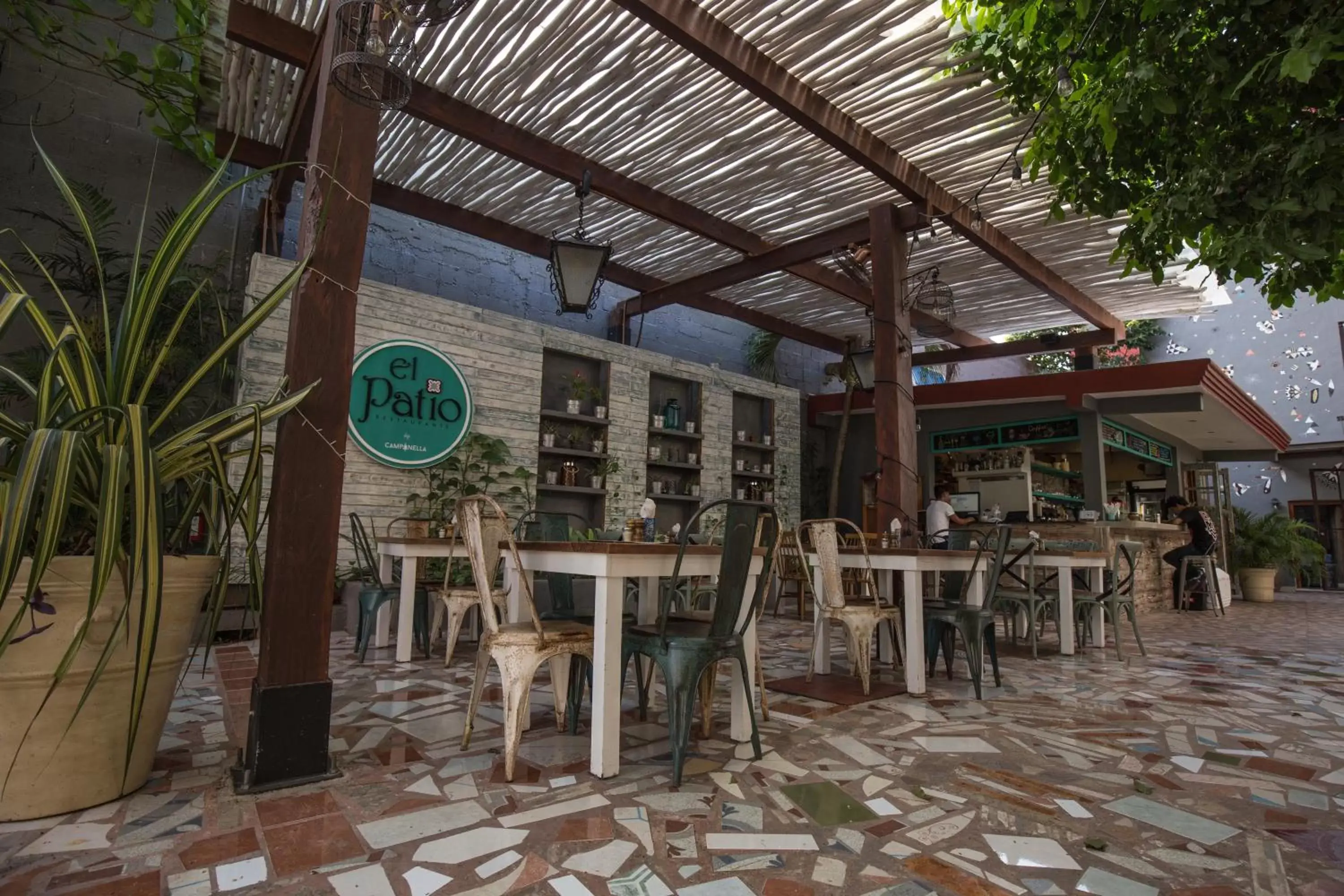 Restaurant/Places to Eat in Casa Colonial Tulum
