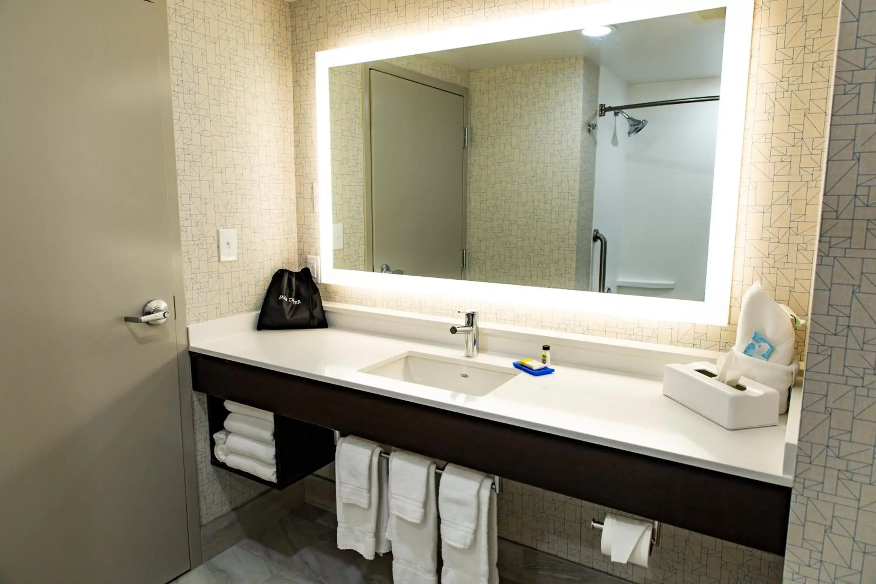 Bathroom in Holiday Inn Express - Columbus - Dublin, an IHG Hotel