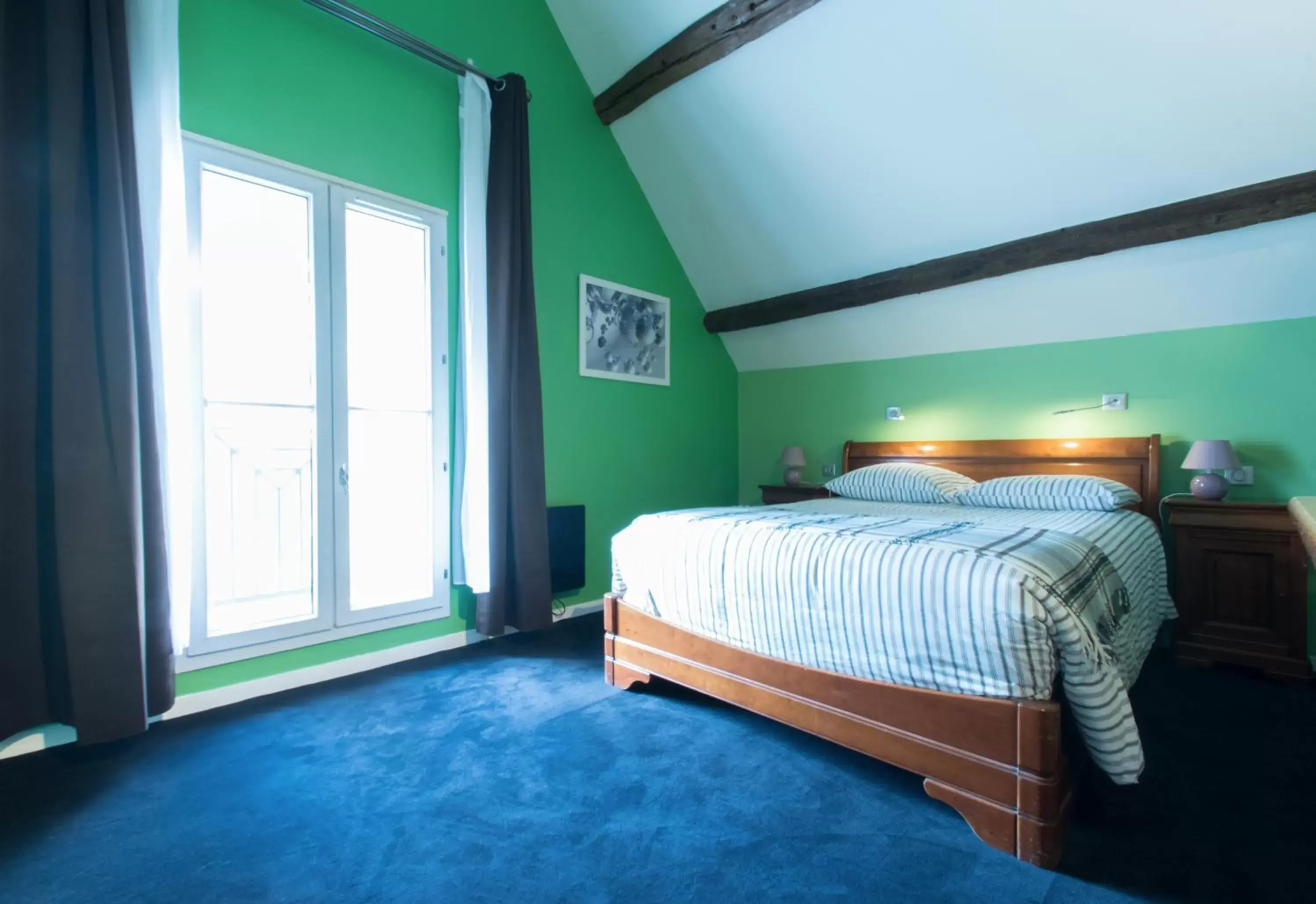 Bedroom, Bed in Auberge du Manet