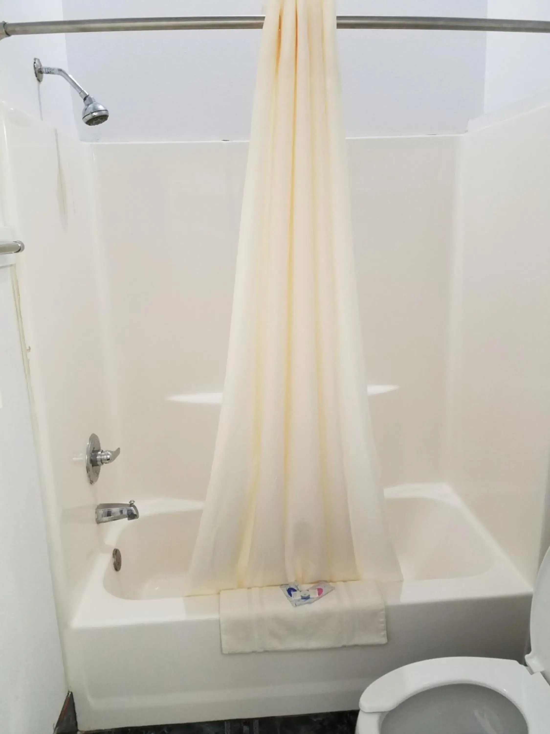 Bathroom in Quality One Motel