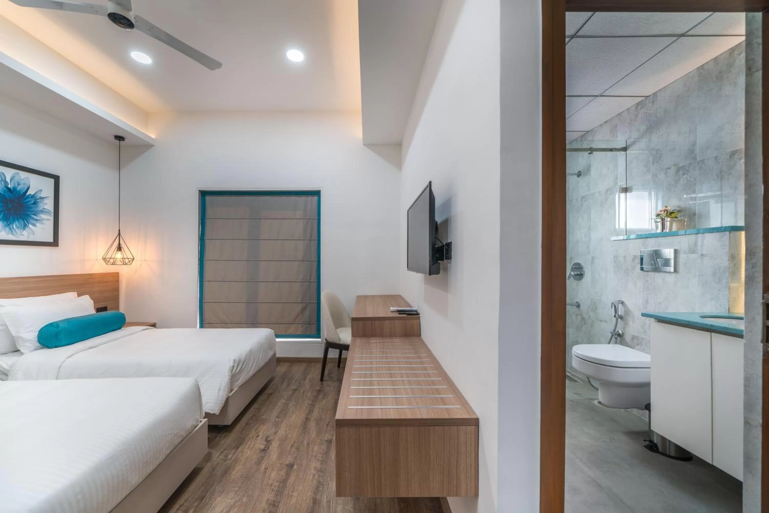 Bed in SKYLA Studios & Suites - Jubilee Hills