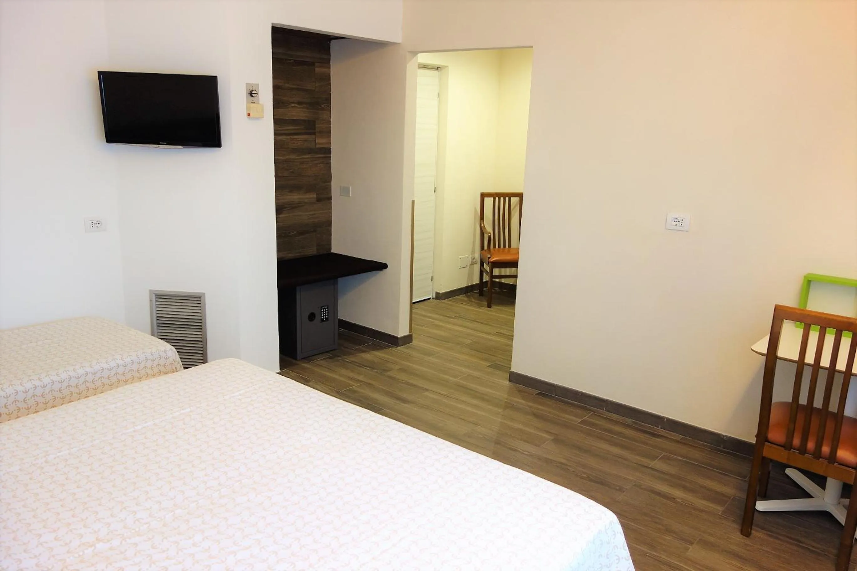 Bedroom in Euromotel Croce Bianca