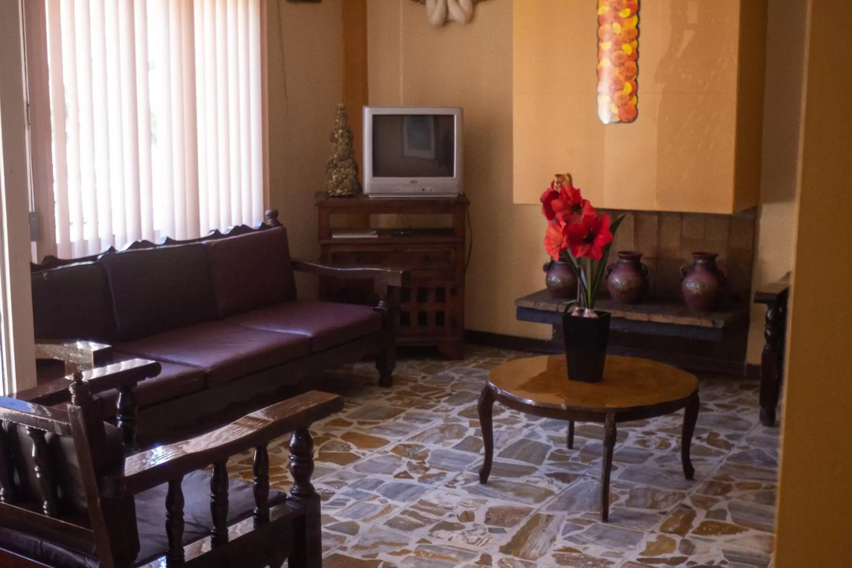 Lobby or reception, Seating Area in OYO Hotel Colón, Plaza Bicentenario, Zacatecas Centro