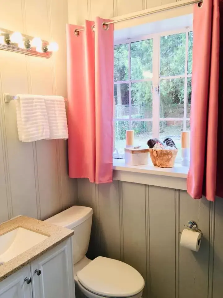 Bathroom in The Monastery at Forest Lake