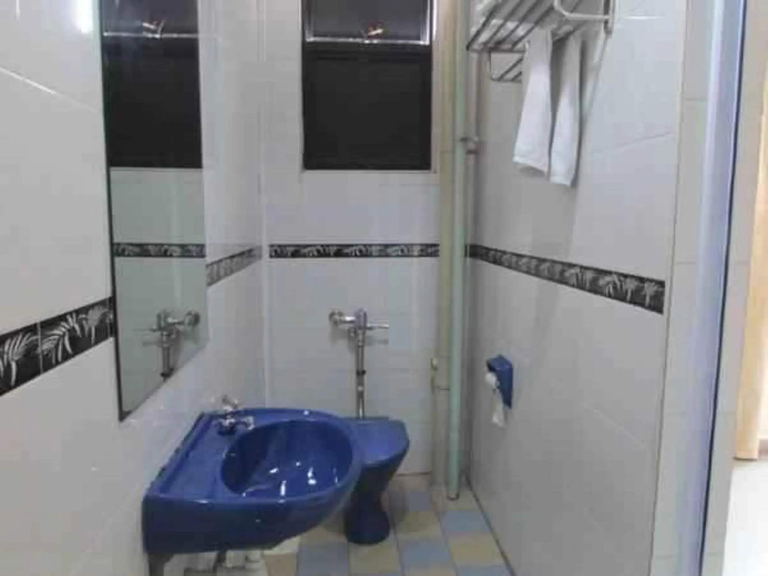 Bathroom in SENG WAH HOTEL