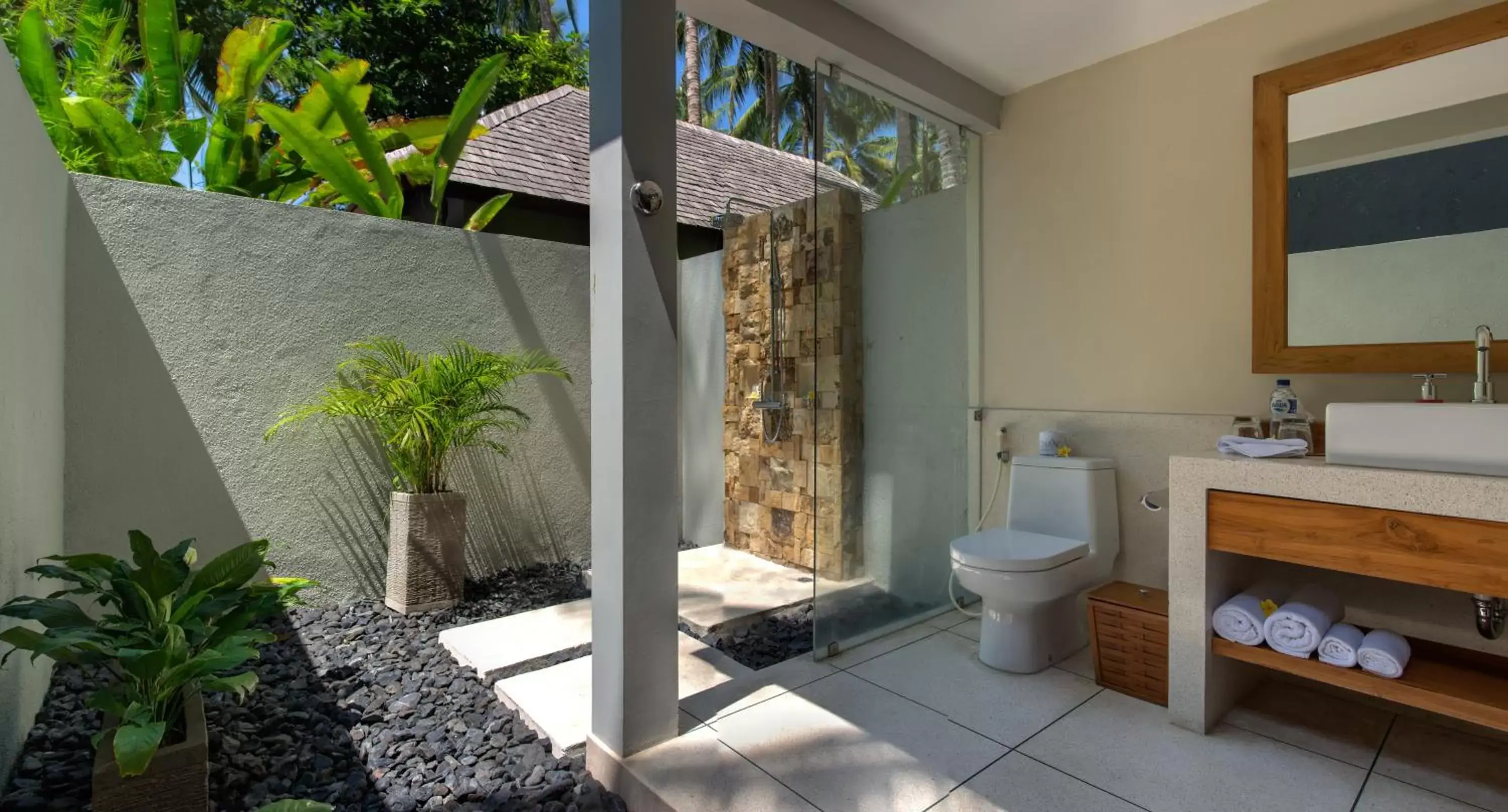 Shower, Bathroom in The Chandi Boutique Resort & Spa