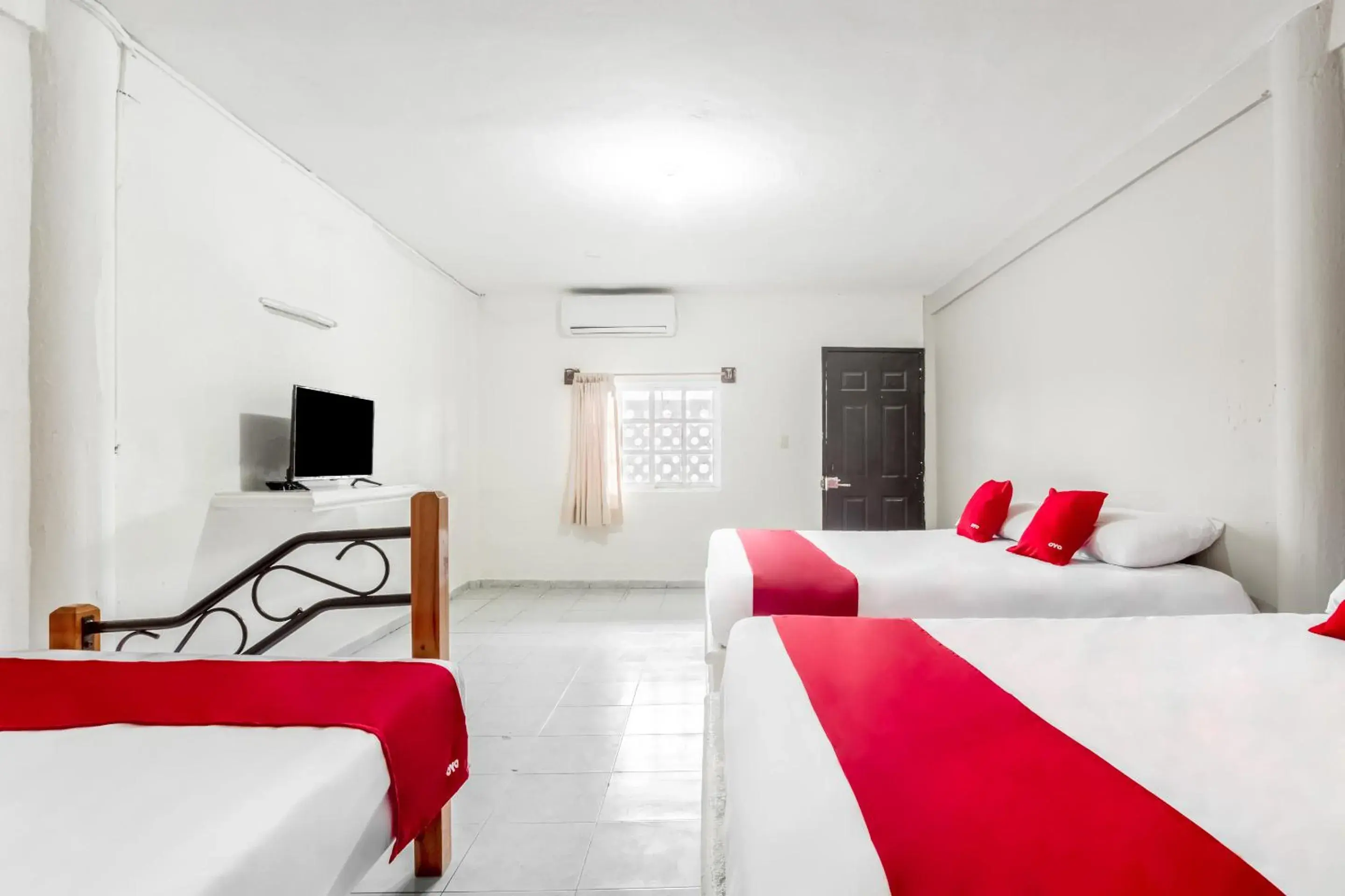 Bedroom in OYO Hotel Jaguar