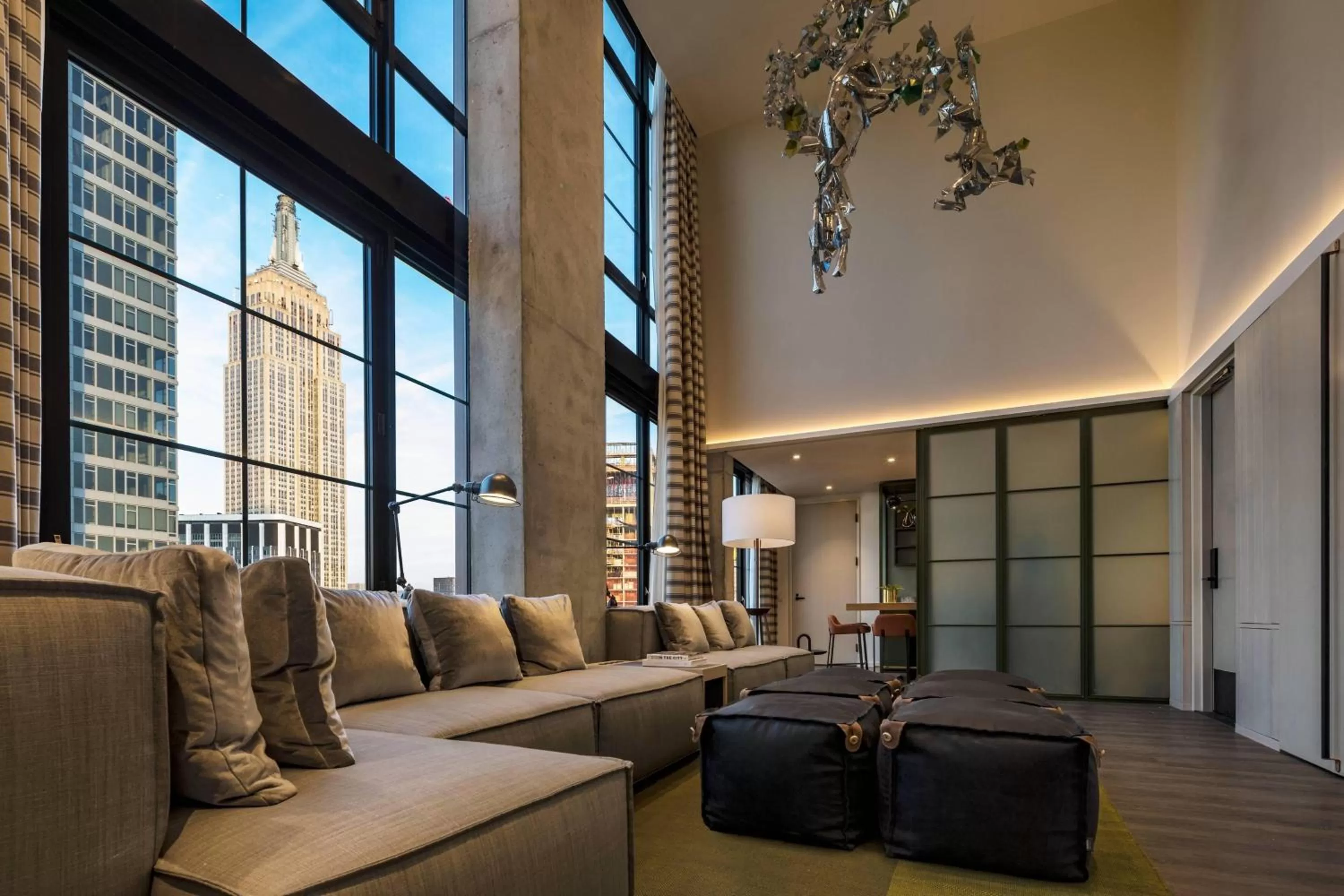 Photo of the whole room in Moxy NYC Chelsea