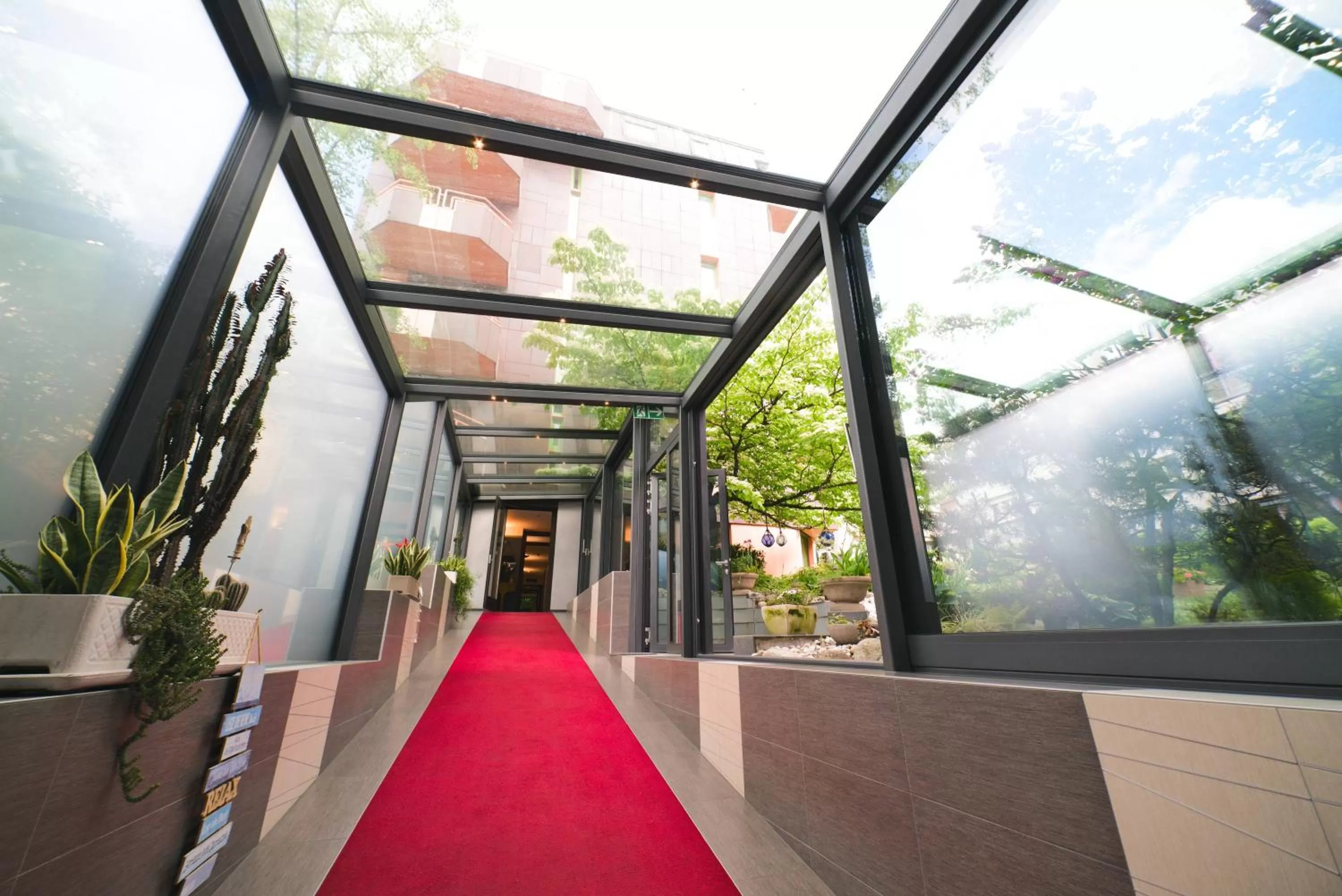 Property building in Tulip Inn Beaulieu Lausanne