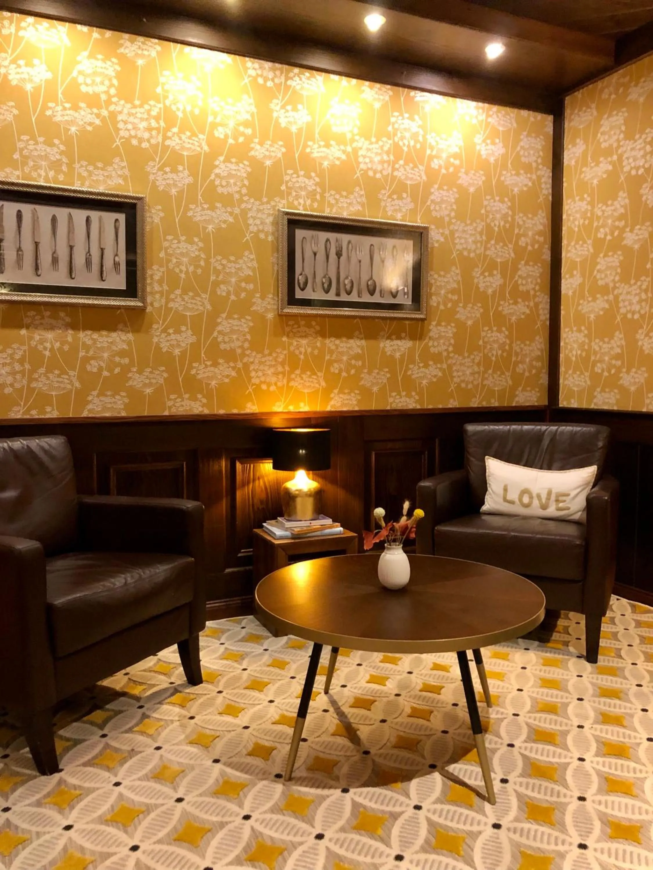 Restaurant/places to eat in Hotel Heidelberg