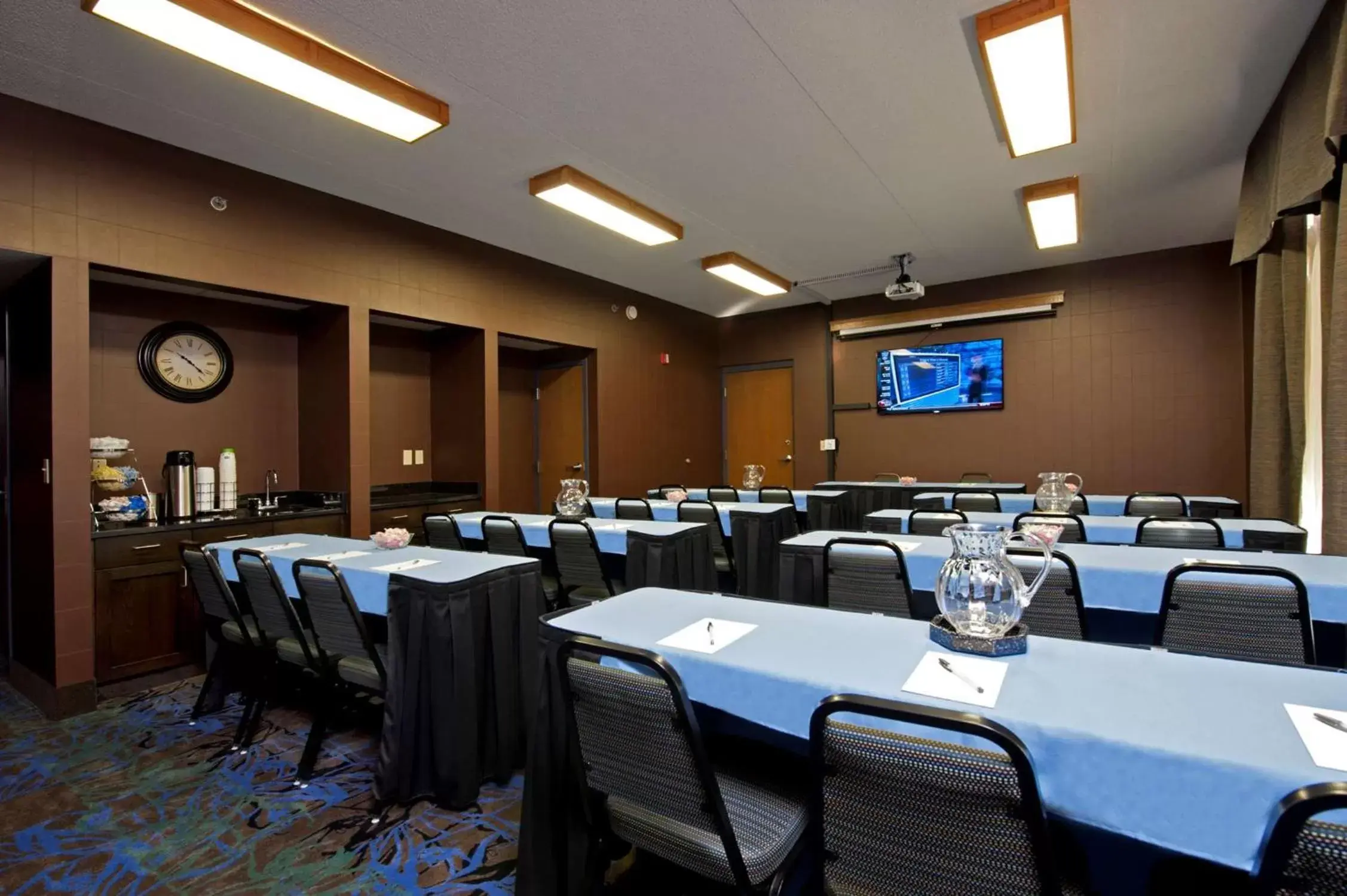 Meeting/conference room in Hampton Inn Grand Rapids-South