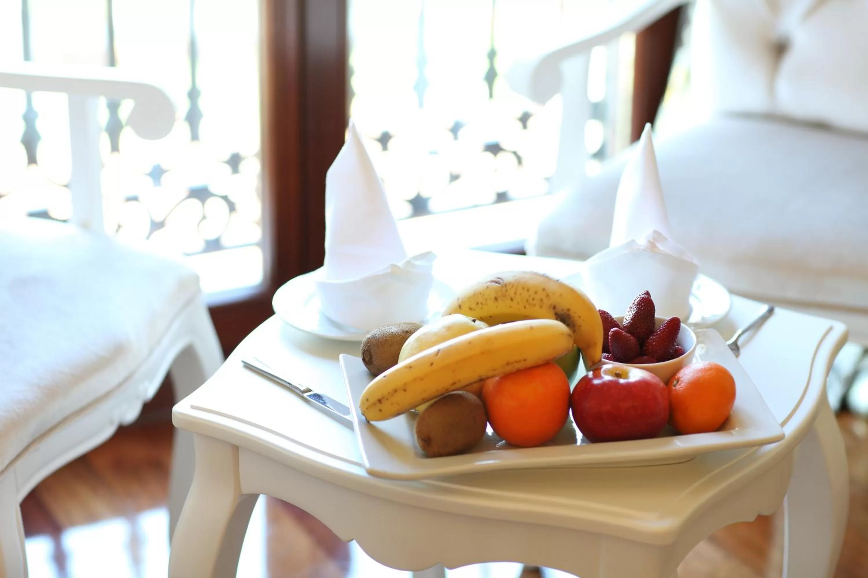 Living room in Deluxe Golden Horn Sultanahmet Hotel