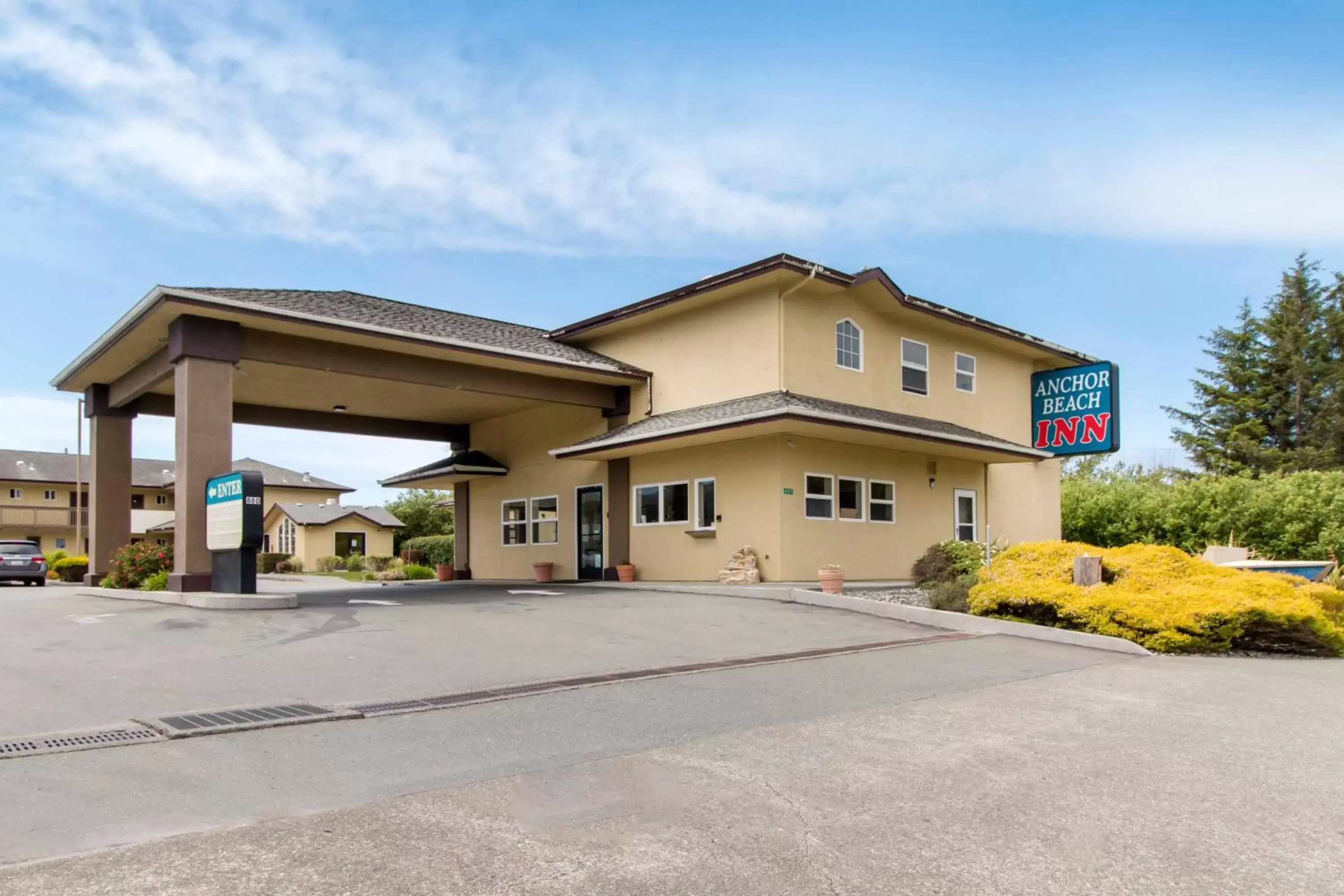 Property Building in Anchor Beach Inn