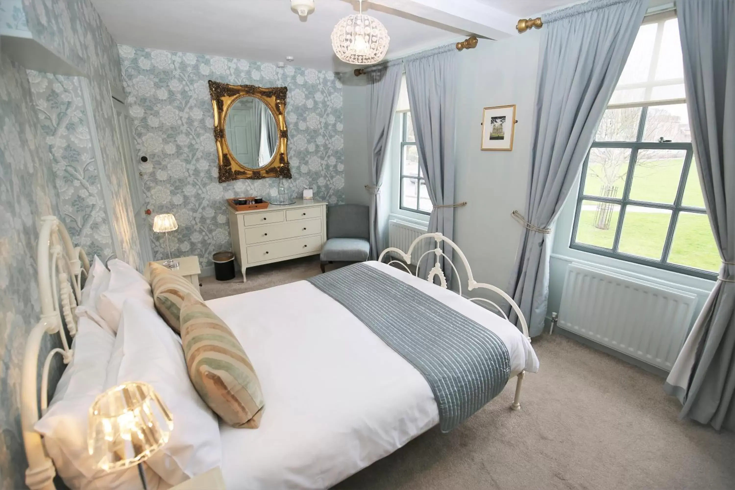 Superior Double Room with Cathedral View in The Ancient Gatehouse & Rugantino Restaurant Superior Double Room with Cathedral View in The Ancient Gatehouse & Rugantino Restaurant