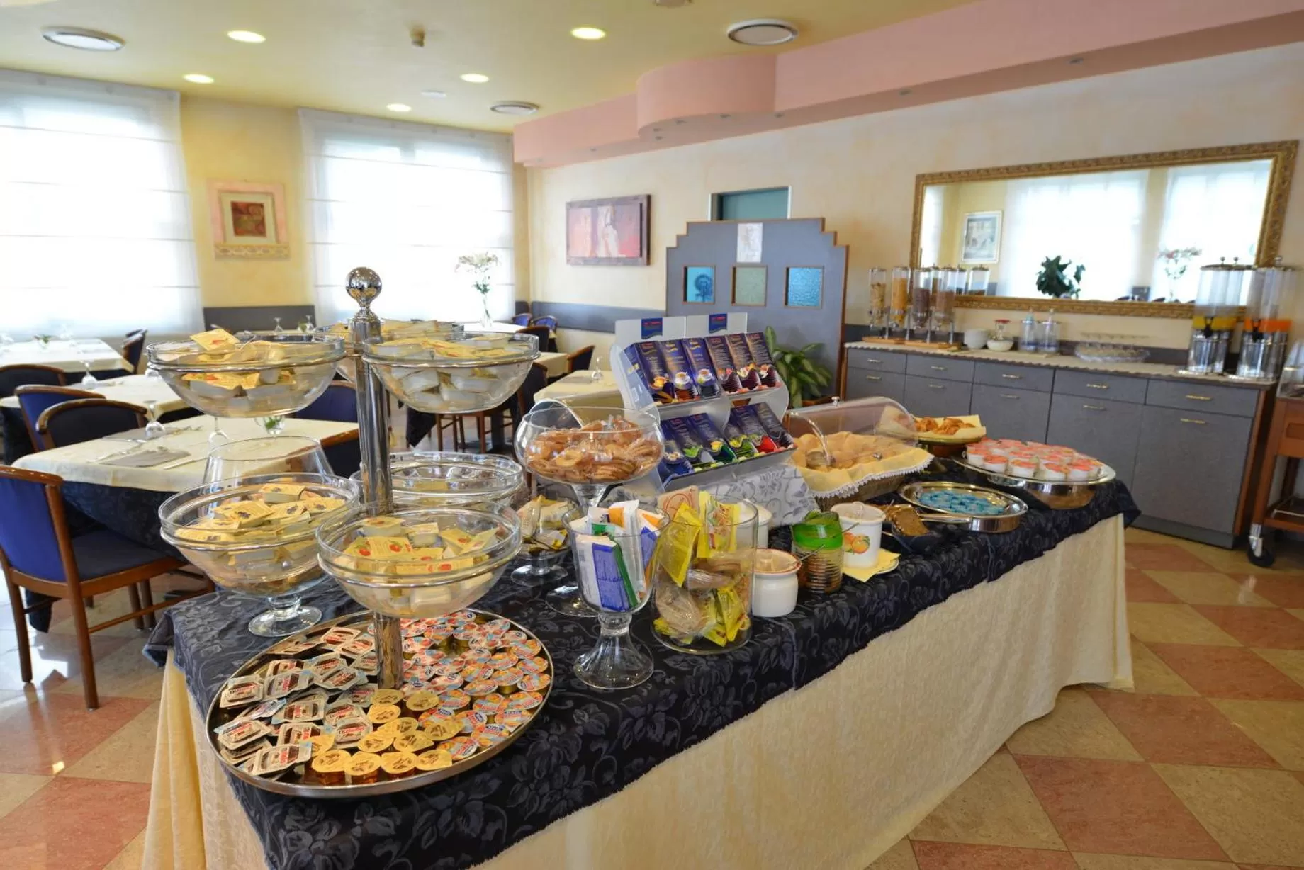 Food and drinks in Hotel Eden