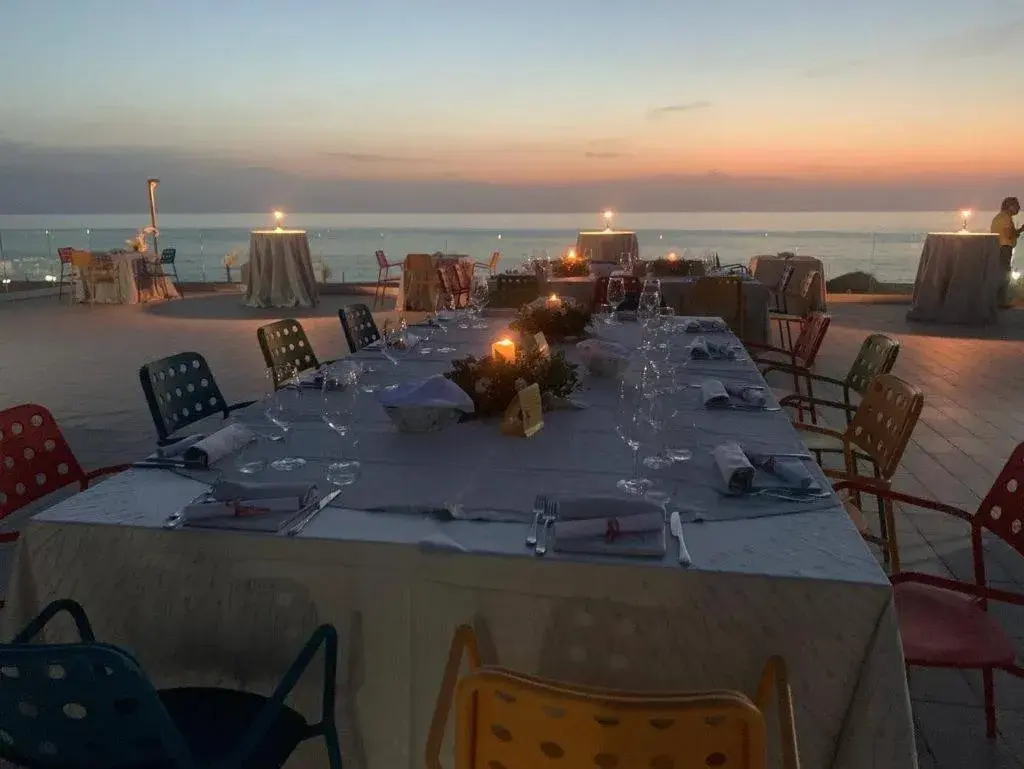 Restaurant/Places to Eat in Galìa Luxury Resort