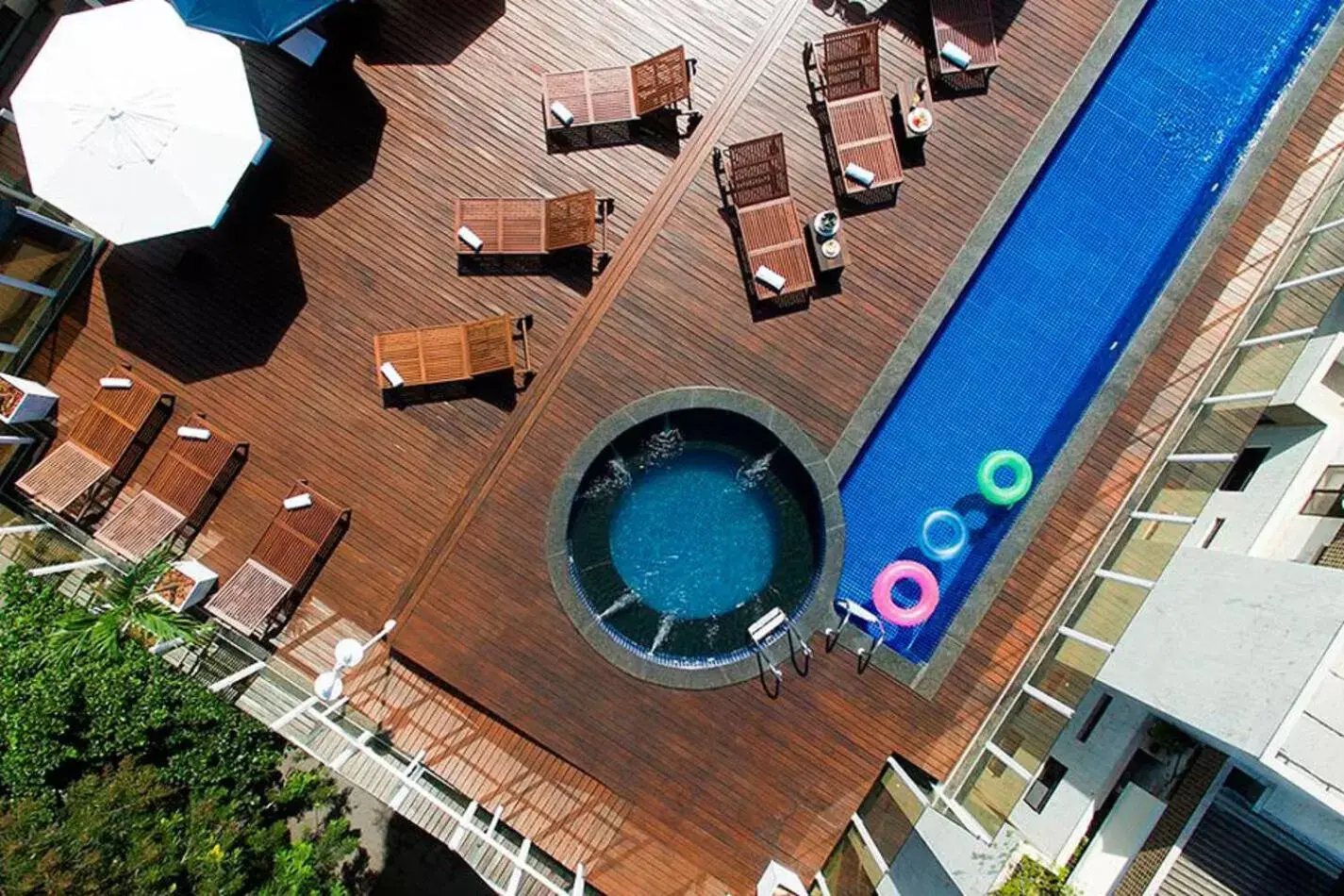 Bird's eye view, Pool View in Oasis Cabo Frio