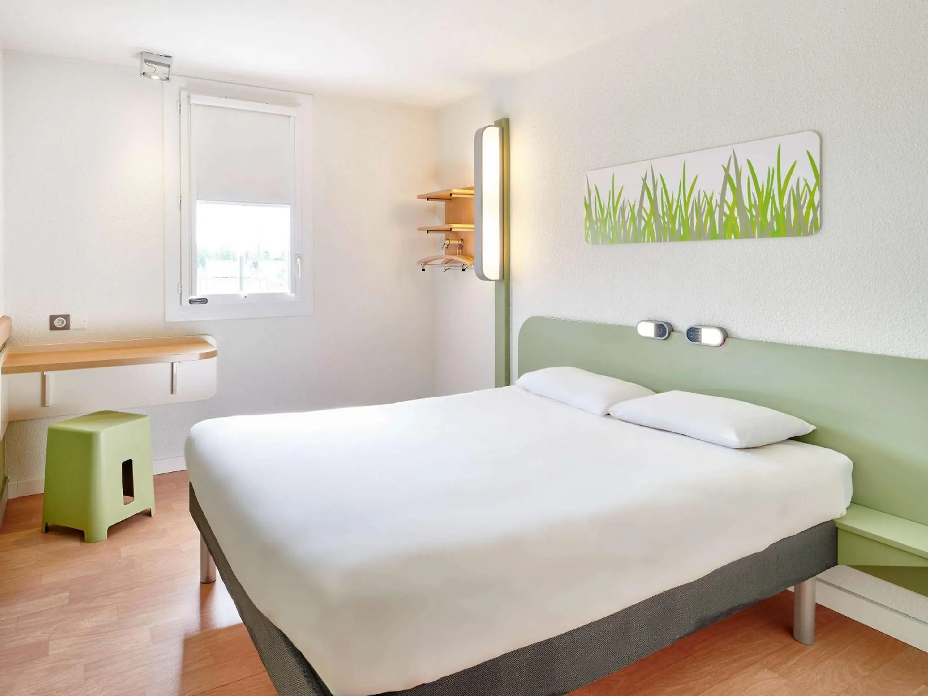 Bed in ibis budget Bergerac