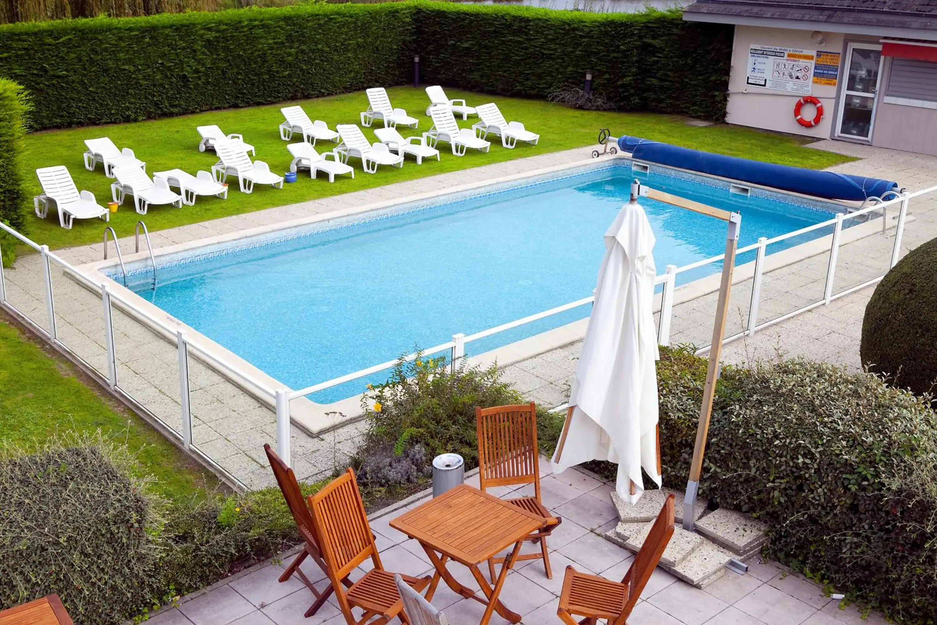 Pool View in Kyriad Deauville - St Arnoult