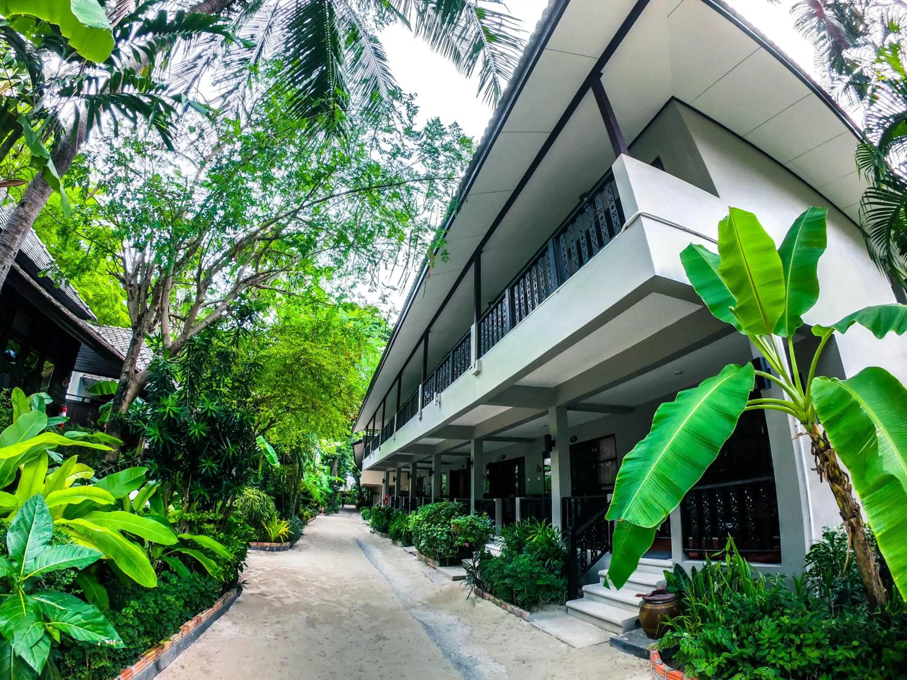 Property building in Chaweng Garden Beach Resort - SHA Plus