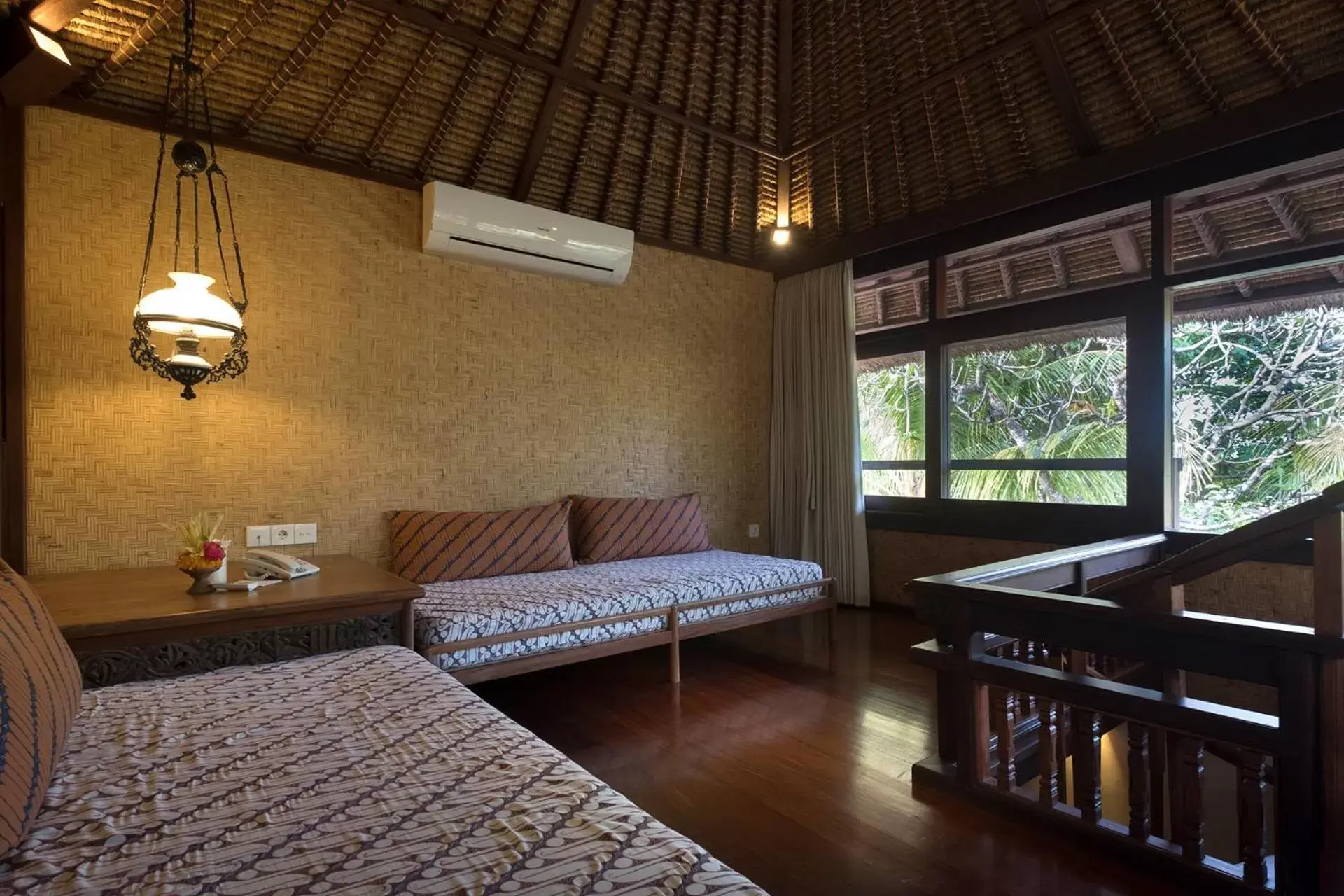 Living room in Tandjung Sari Hotel