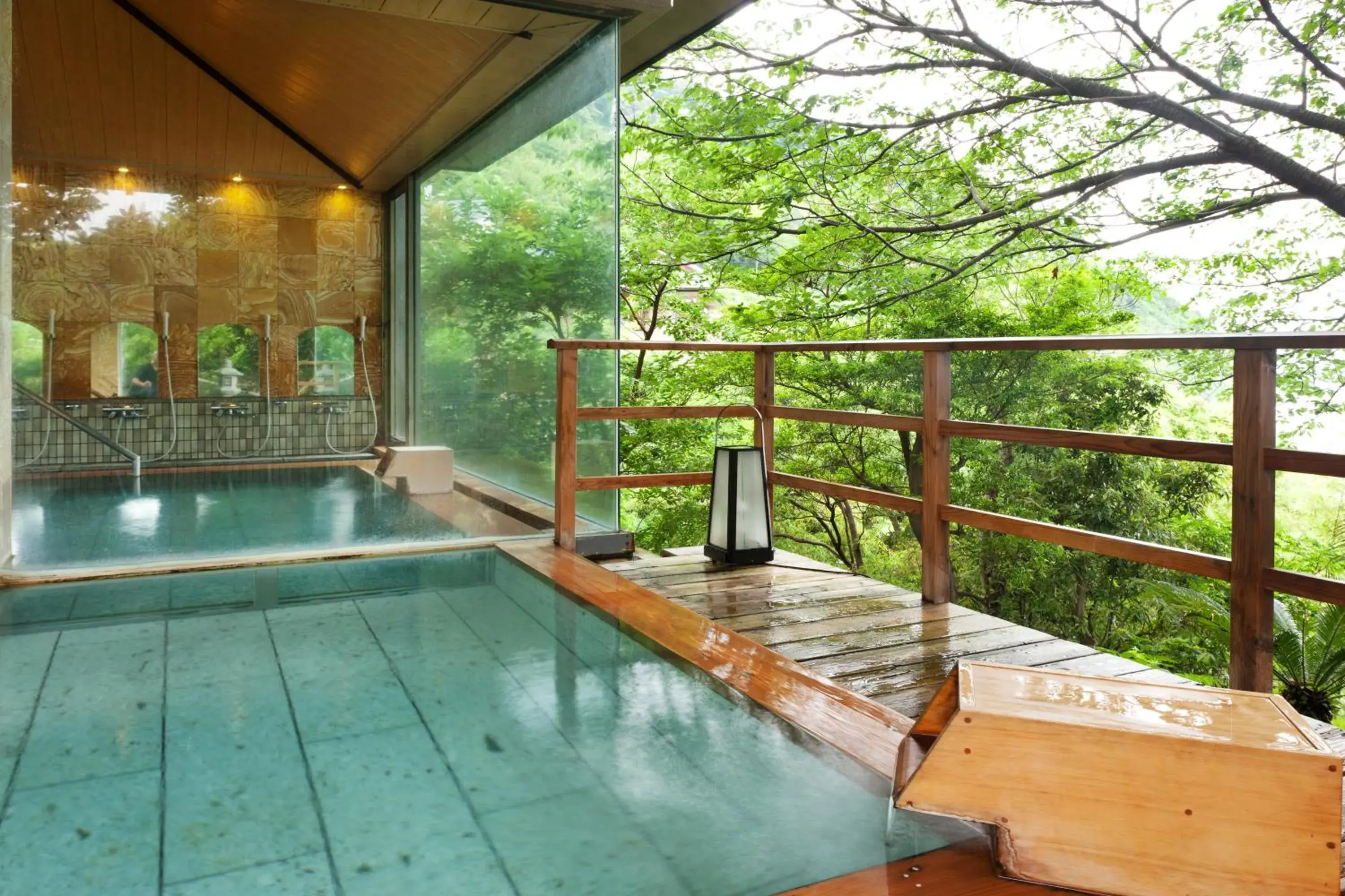 Open Air Bath, Swimming Pool in Kissho Caren
