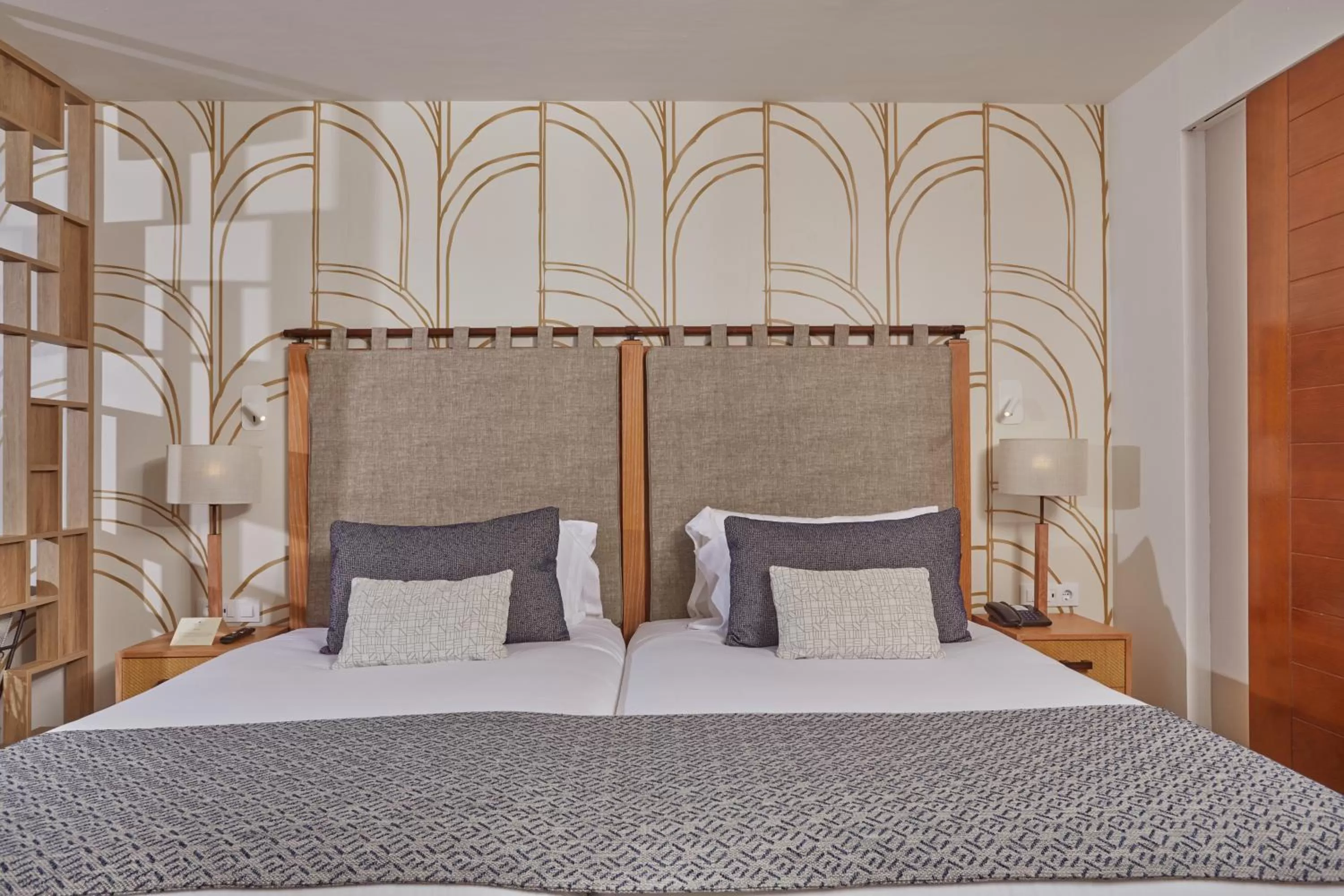 Bed in Secrets Lanzarote Resort &amp; Spa - Adults Only (+18)