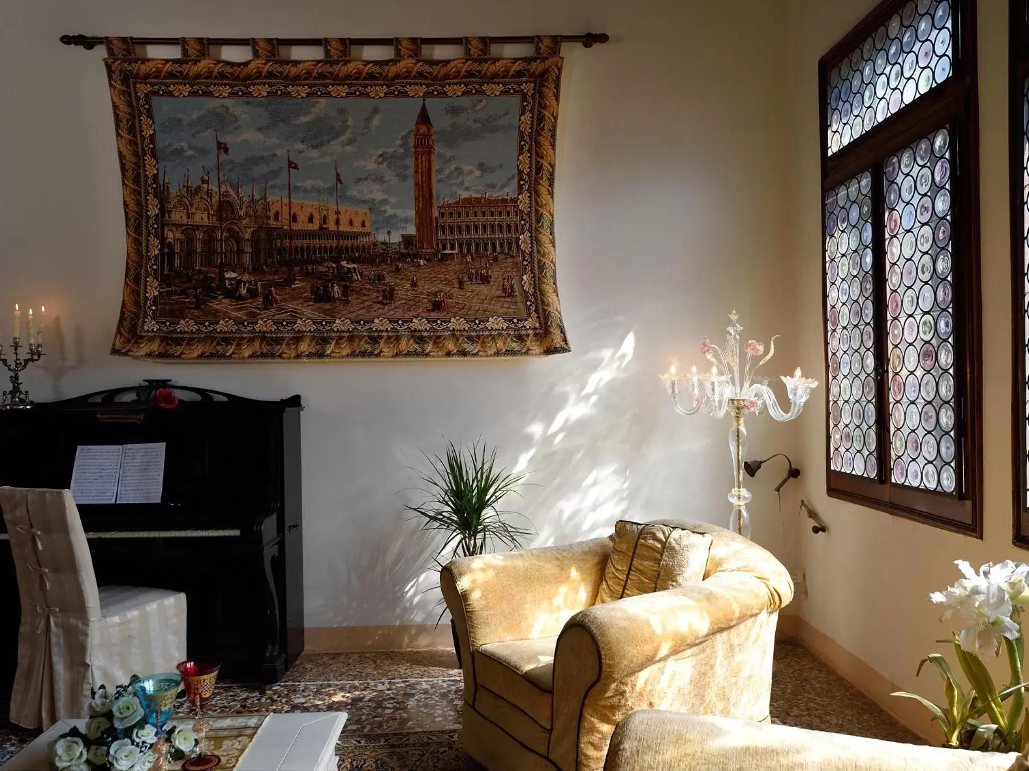 Communal lounge/ TV room, Seating Area in Hotel Corte dei Greci