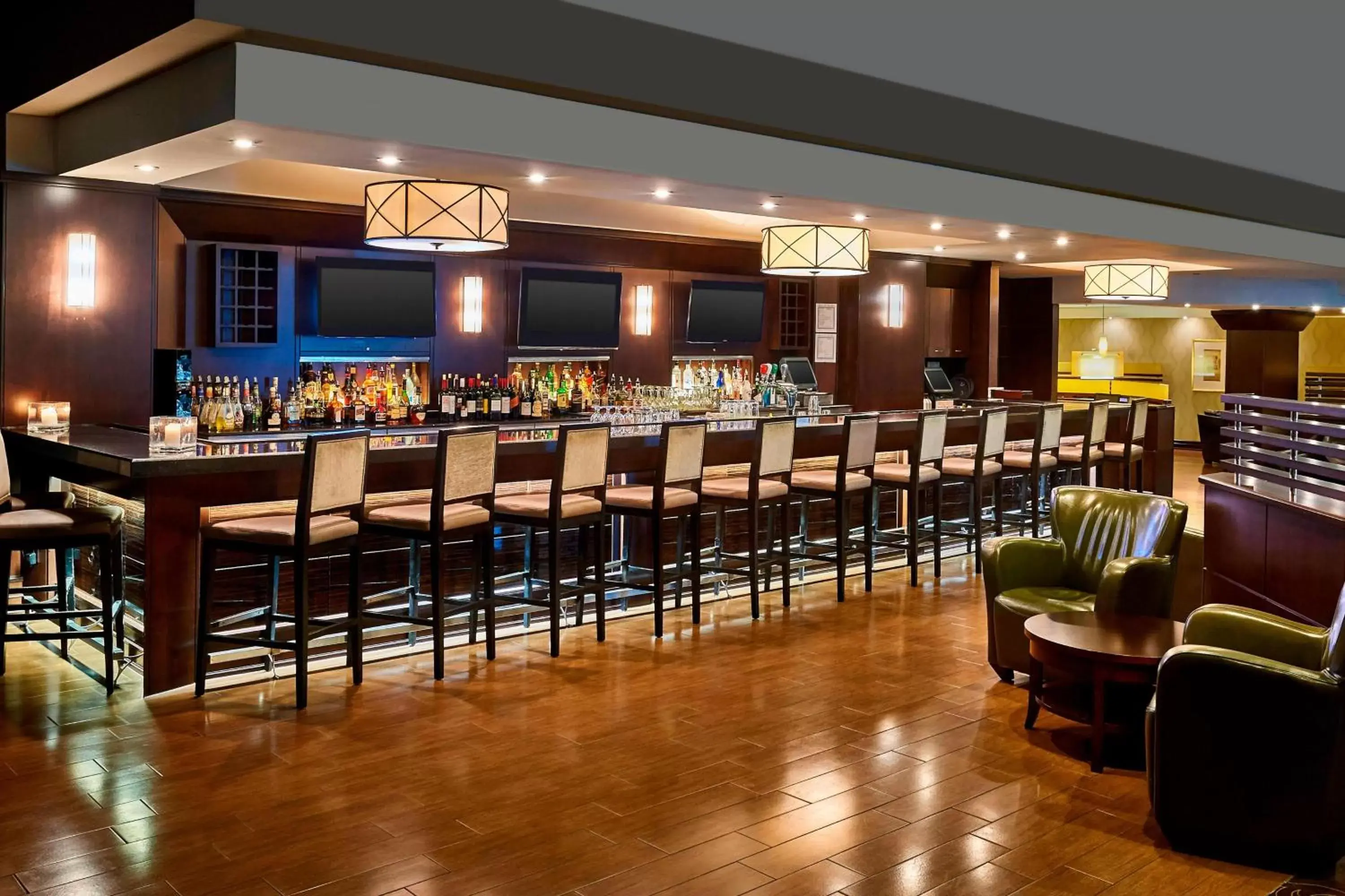Lounge or bar, Restaurant/Places to Eat in Sheraton Hamilton Hotel