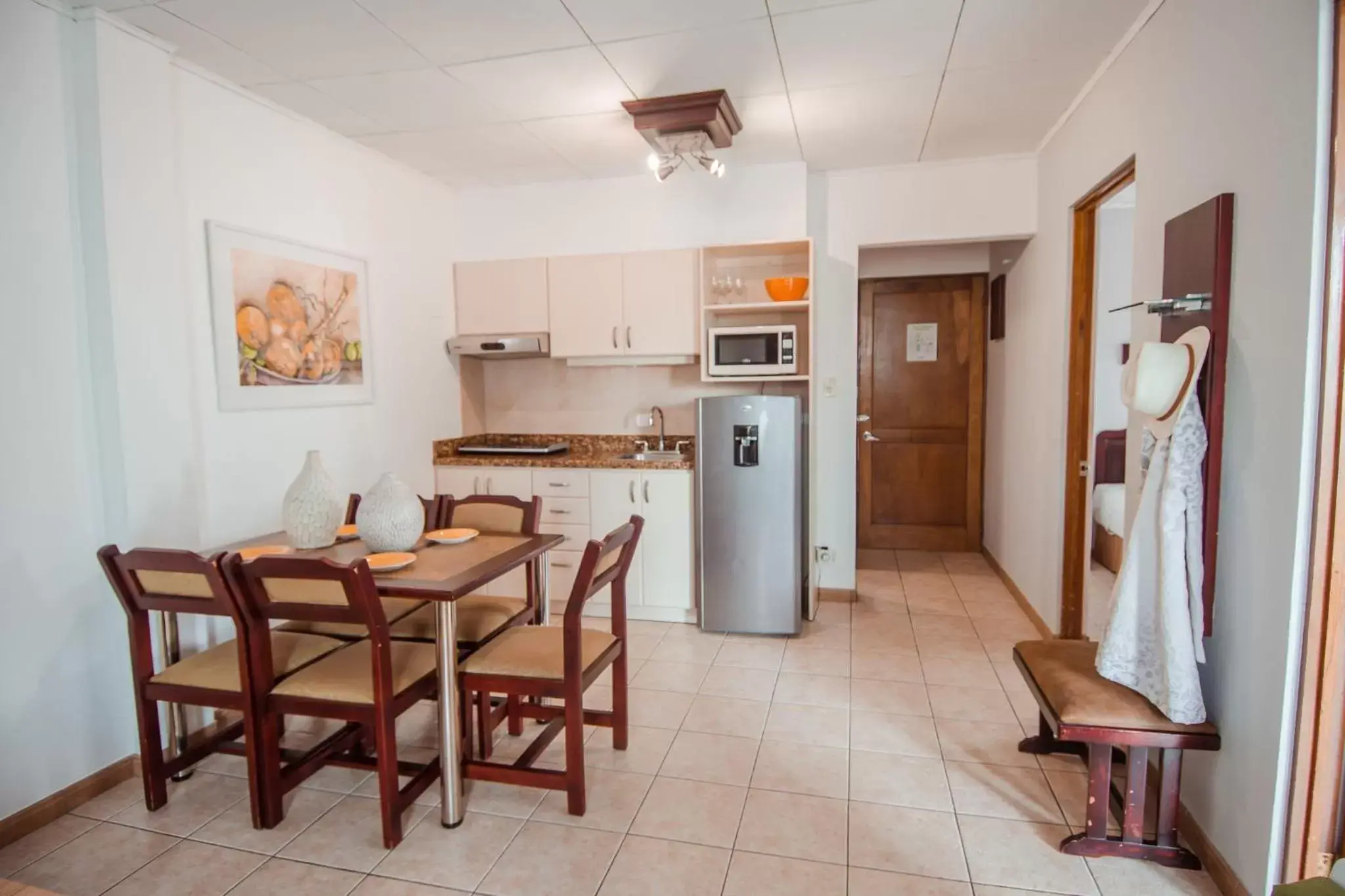 Kitchen or kitchenette, Kitchen/Kitchenette in La Sabana Hotel Suites Apartments