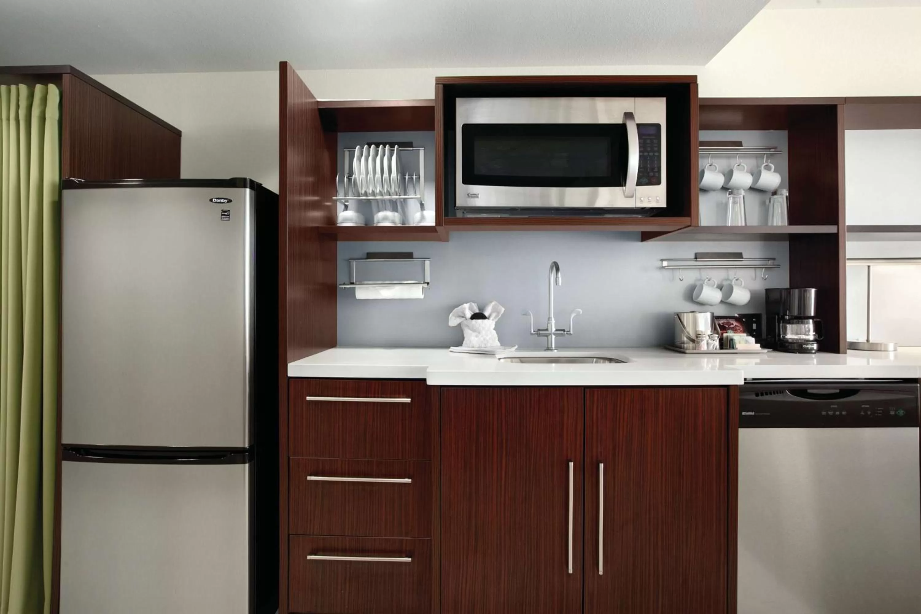 Kitchen or kitchenette in Home2 Suites by Hilton Salt Lake City/Layton