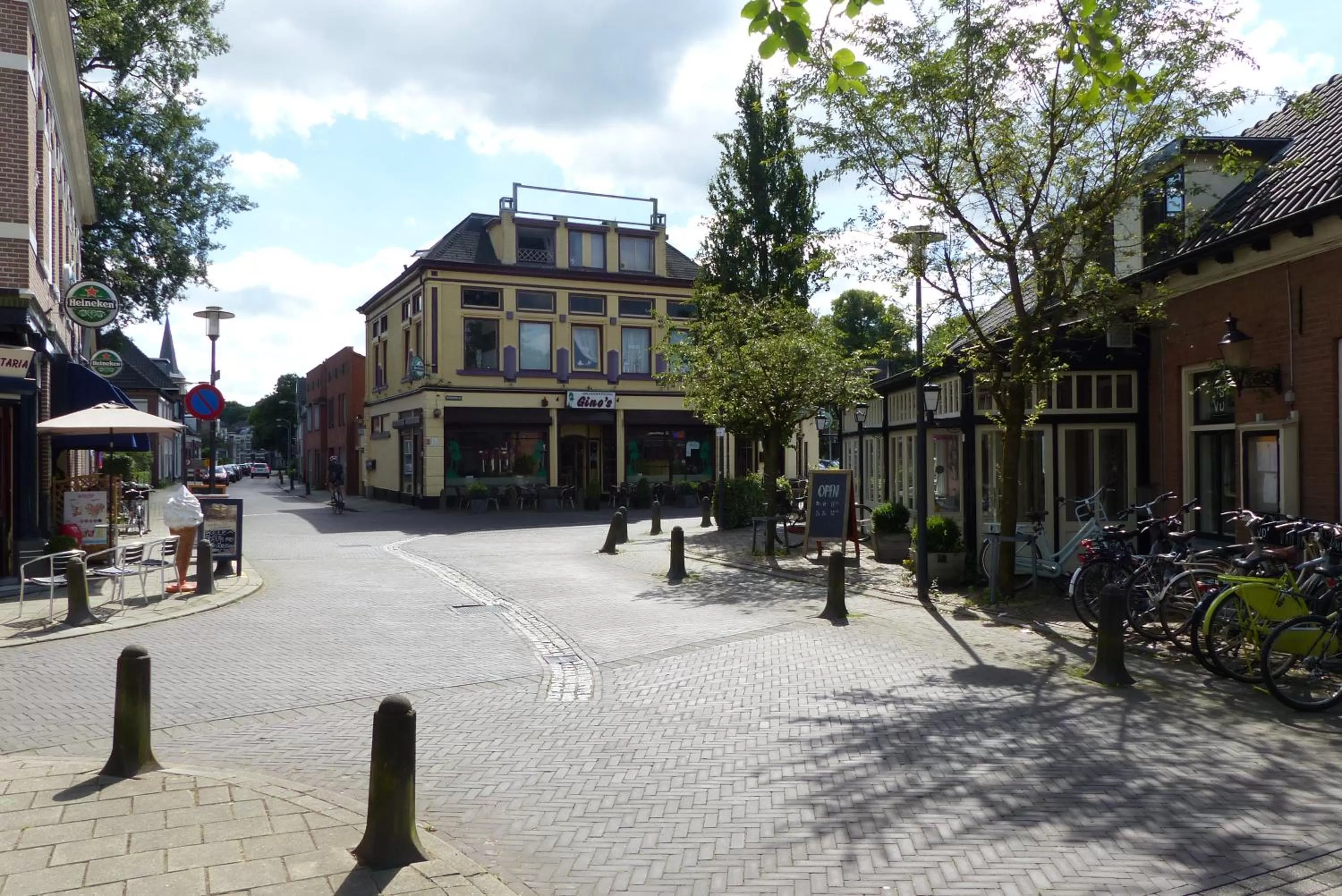 Restaurant/places to eat in B&B Onder de rode beuk