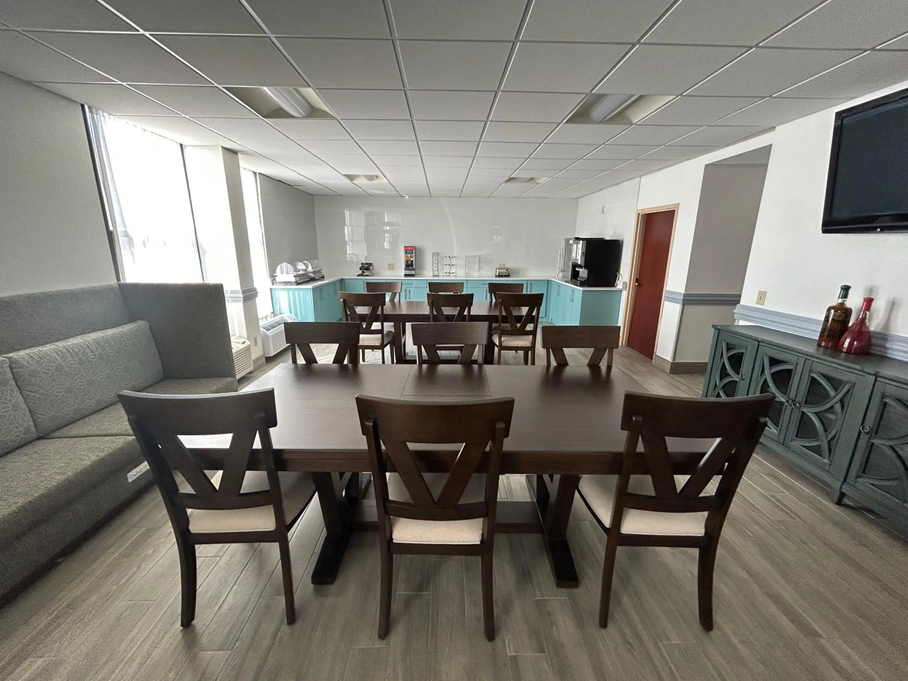 Lobby or reception in Clarion Inn & Suites Grand Rapids Airport