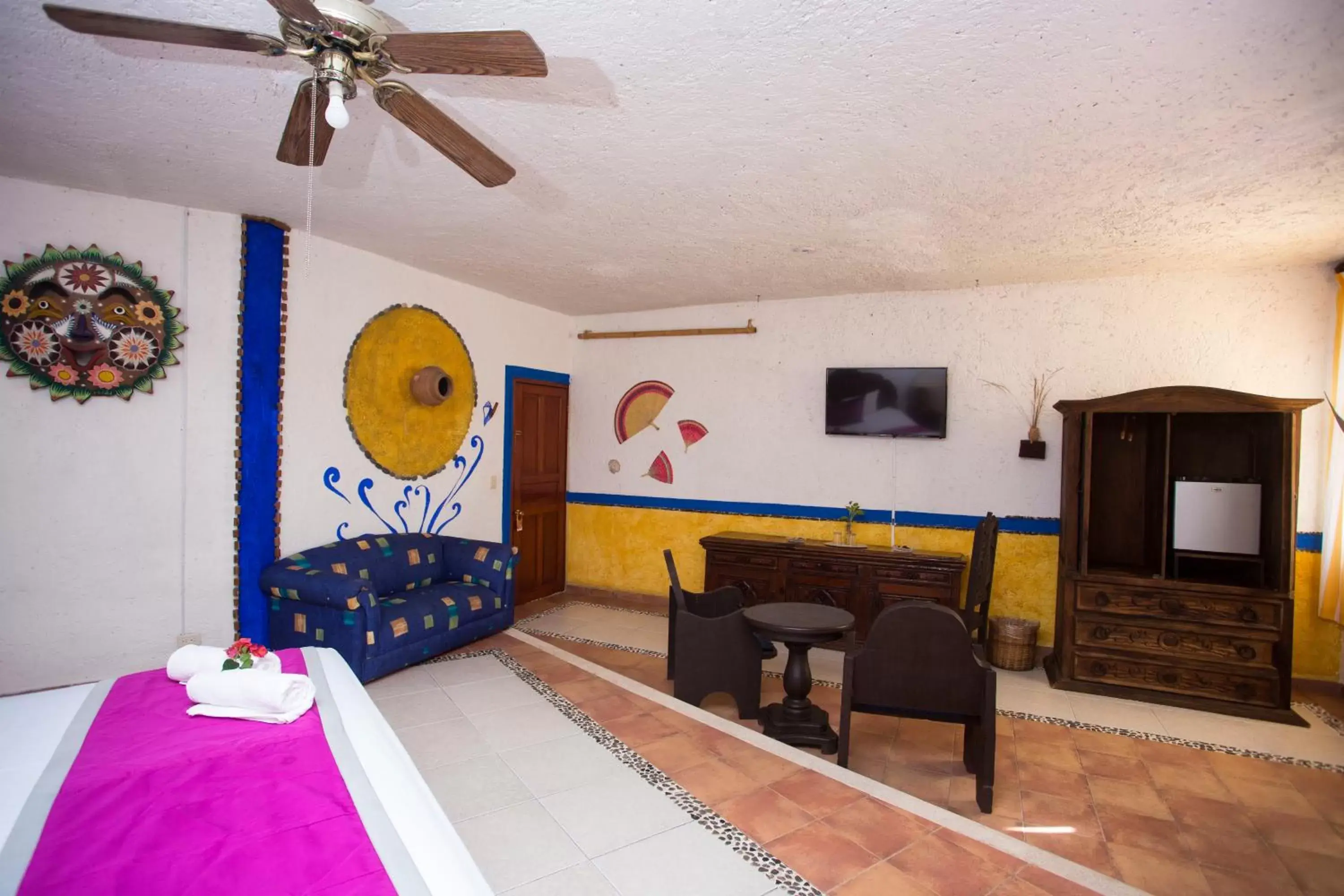Bedroom in Hotel Xbalamqué & Spa Cancún Centro