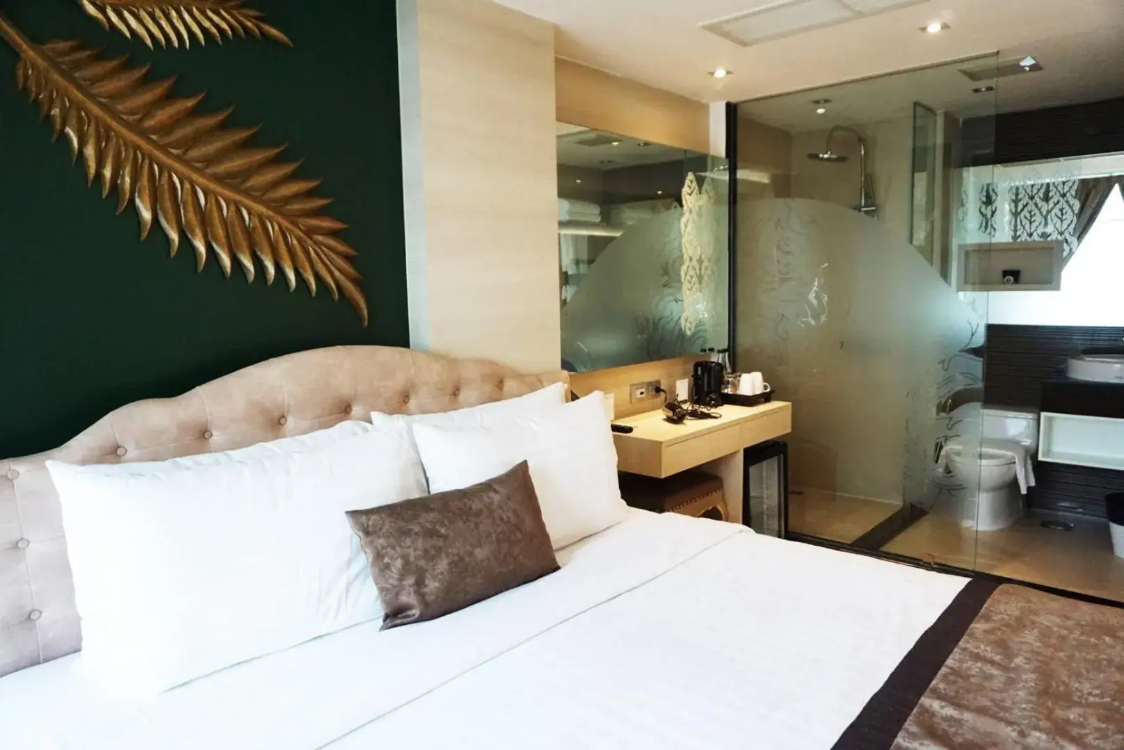 Photo of the whole room, Bed in Aspira G Sukhumvit 33
