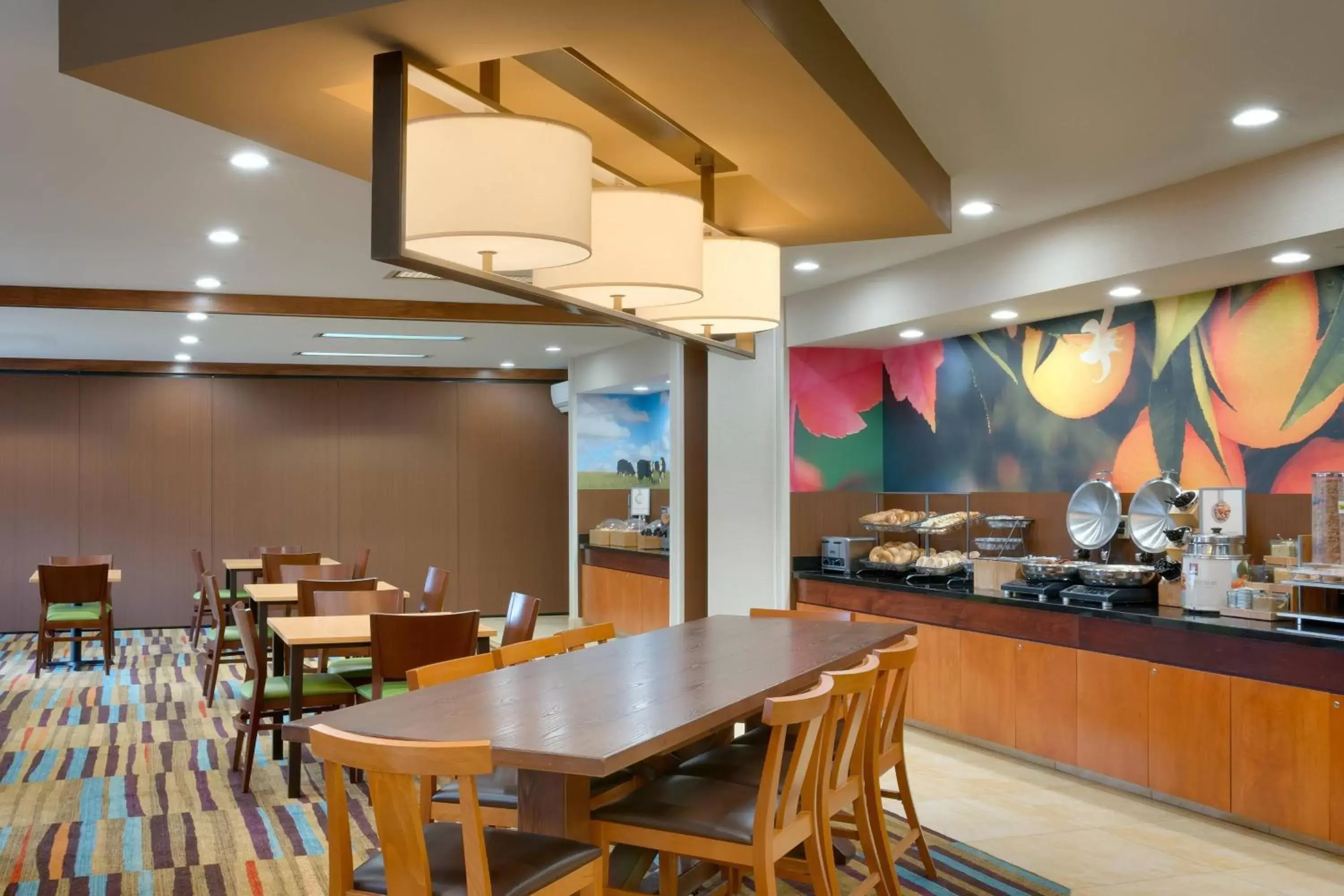 Restaurant/Places to Eat in Fairfield Inn & Suites Salt Lake City Airport